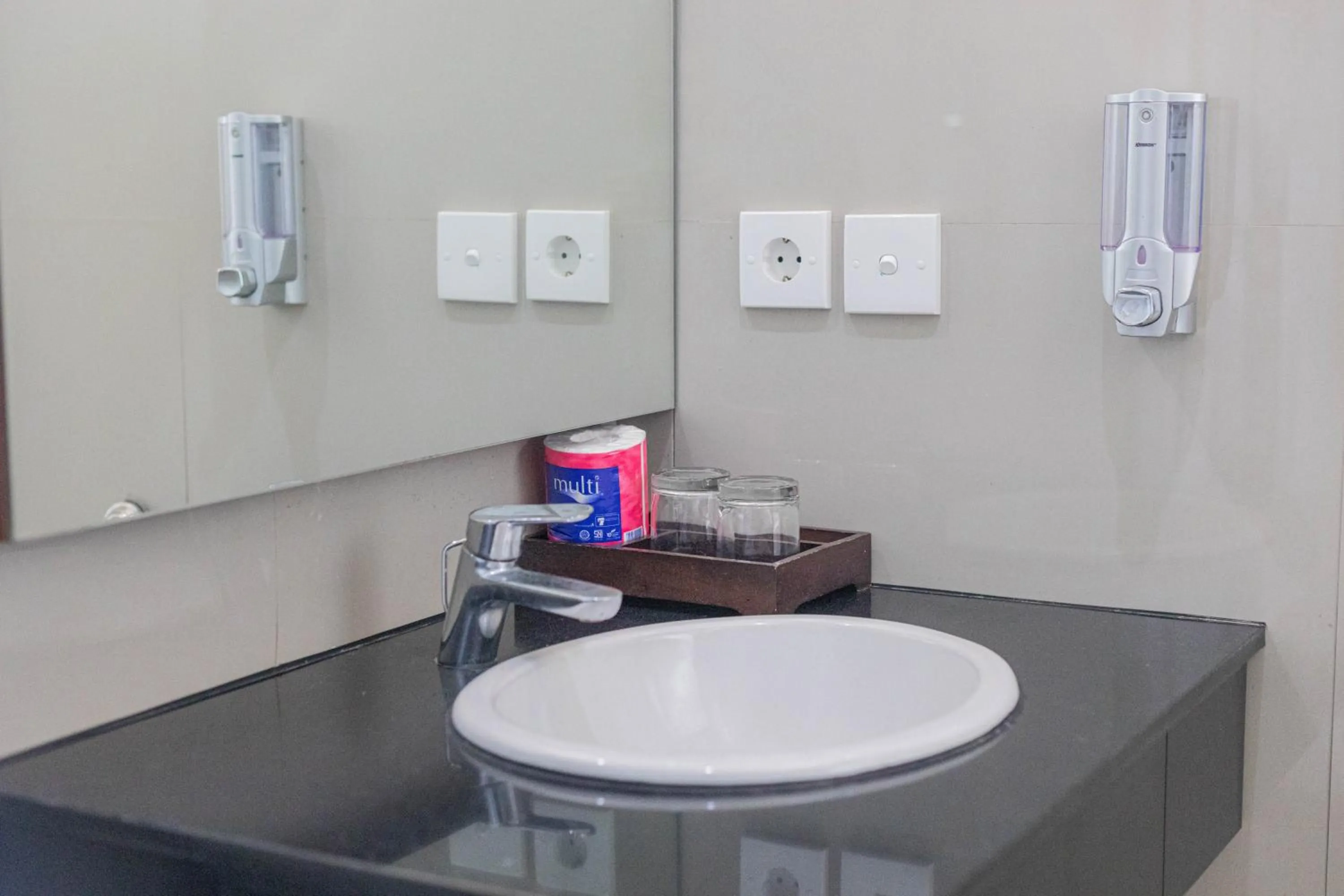 Bathroom in Mandhasativa Homestay