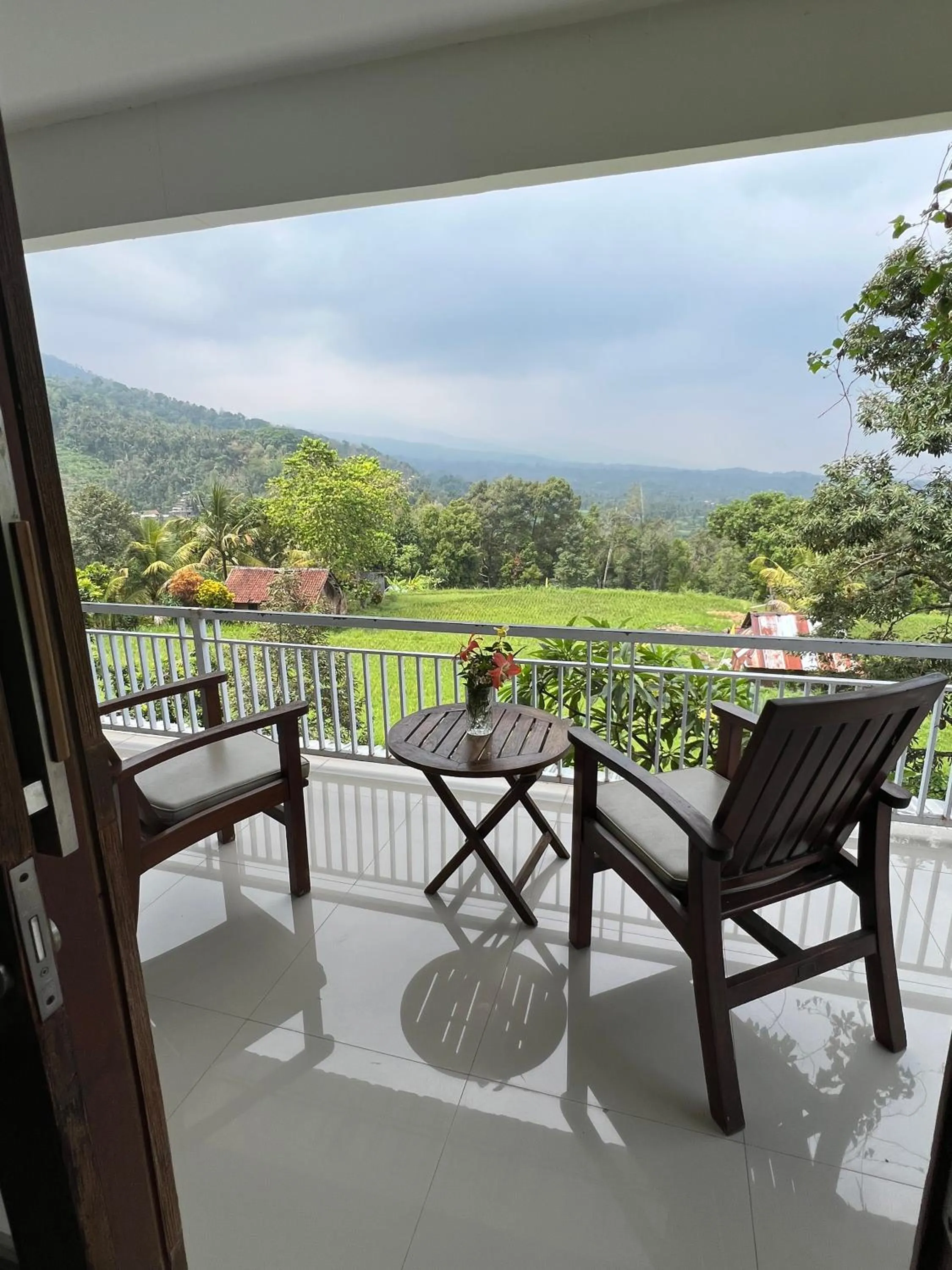 Patio in Mandhasativa Homestay