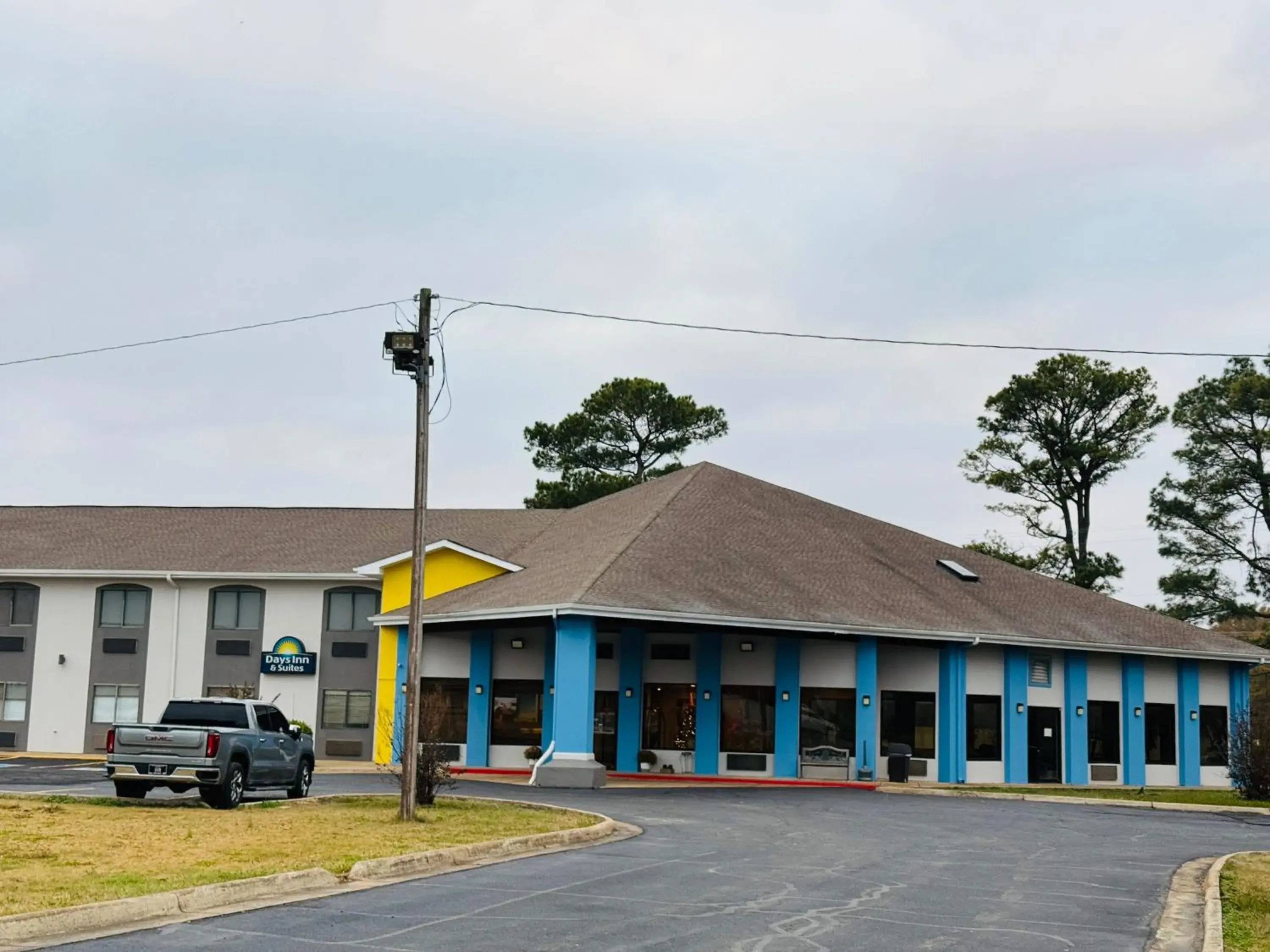 Days Inn & Suites by Wyndham Brinkley Days Inn & Suites by Wyndham Brinkley
