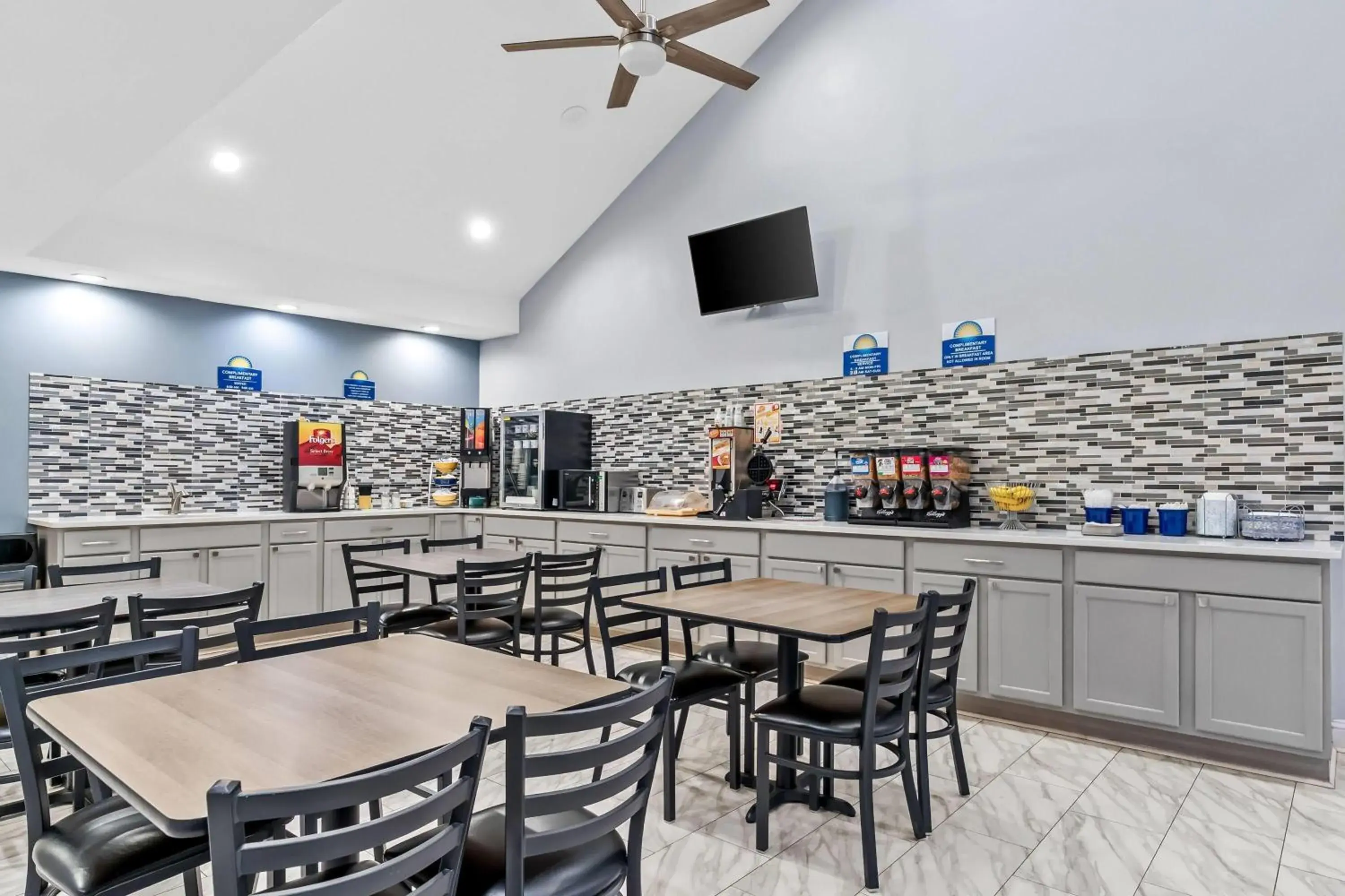 Restaurant/places to eat in Days Inn by Wyndham Simpsonville Restaurant/places to eat in Days Inn by Wyndham Simpsonville