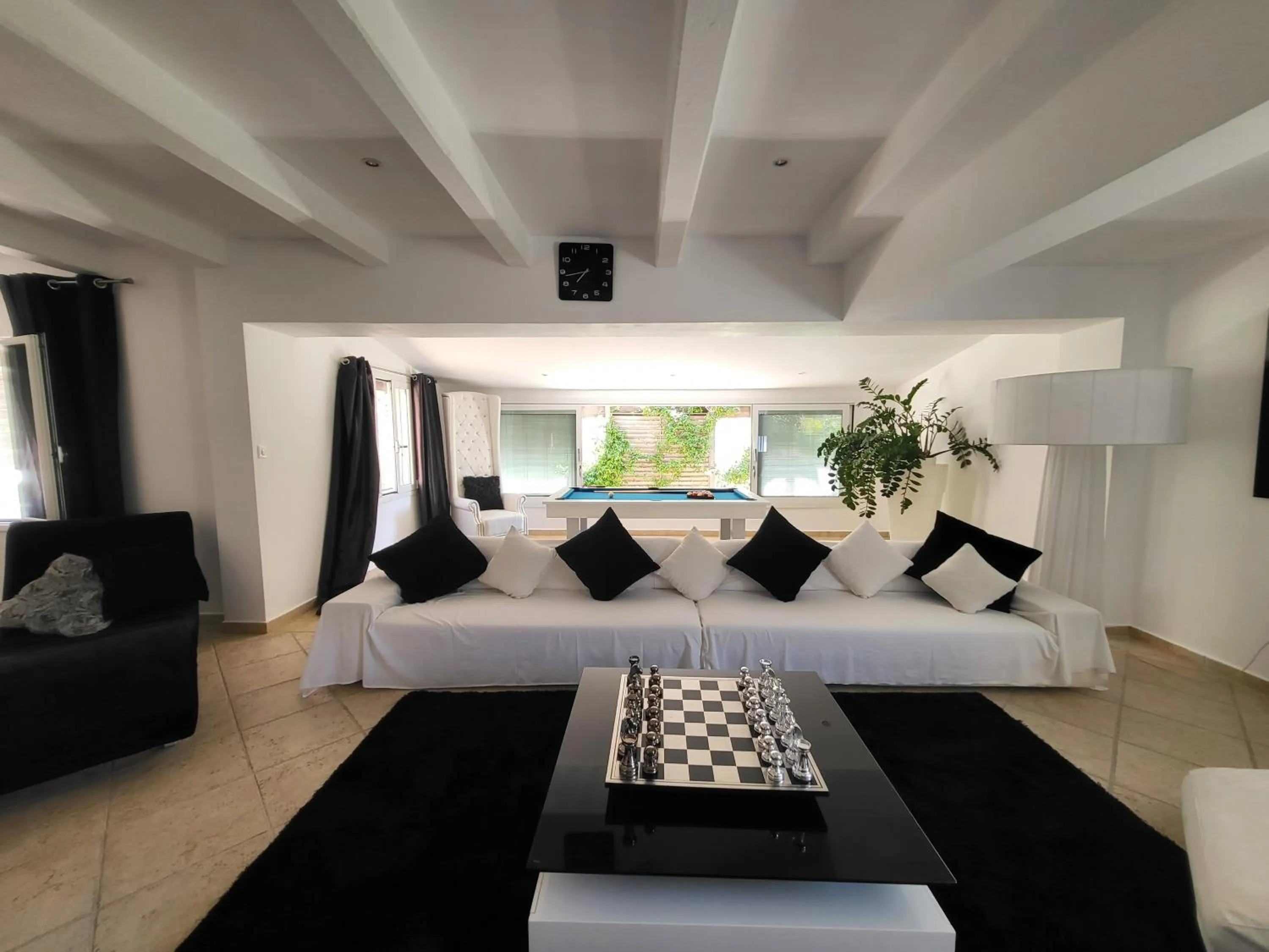 Property building in Villa Petra Bianca Suites & Chambres