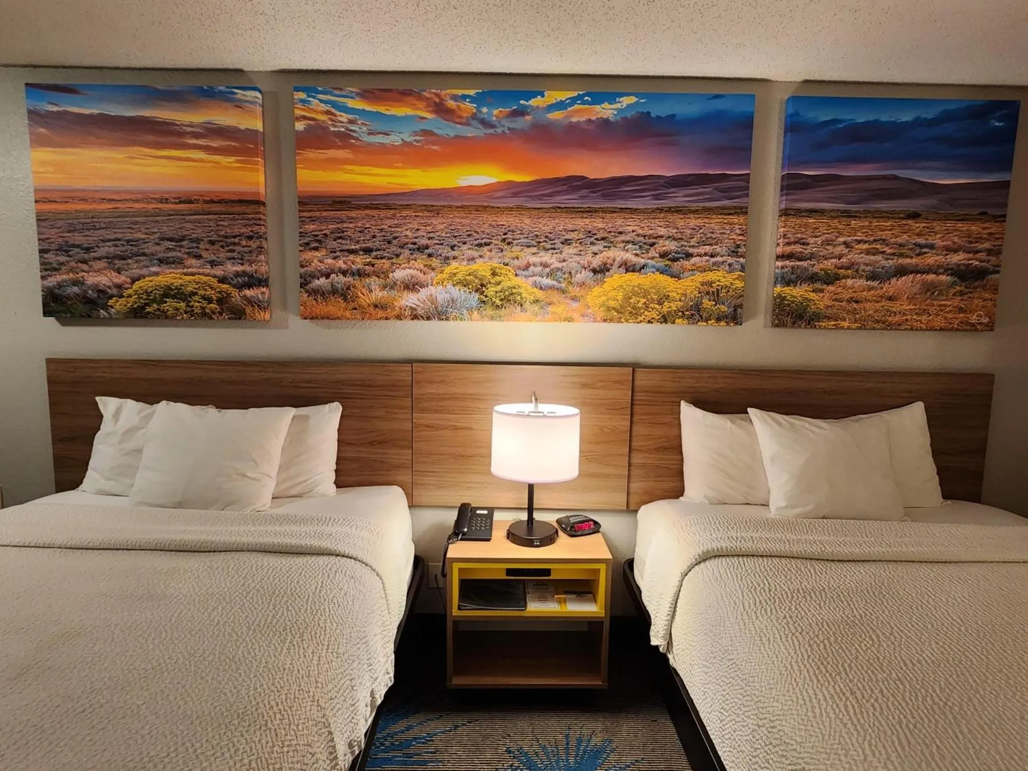 Bed in Days Inn by Wyndham Tucumcari