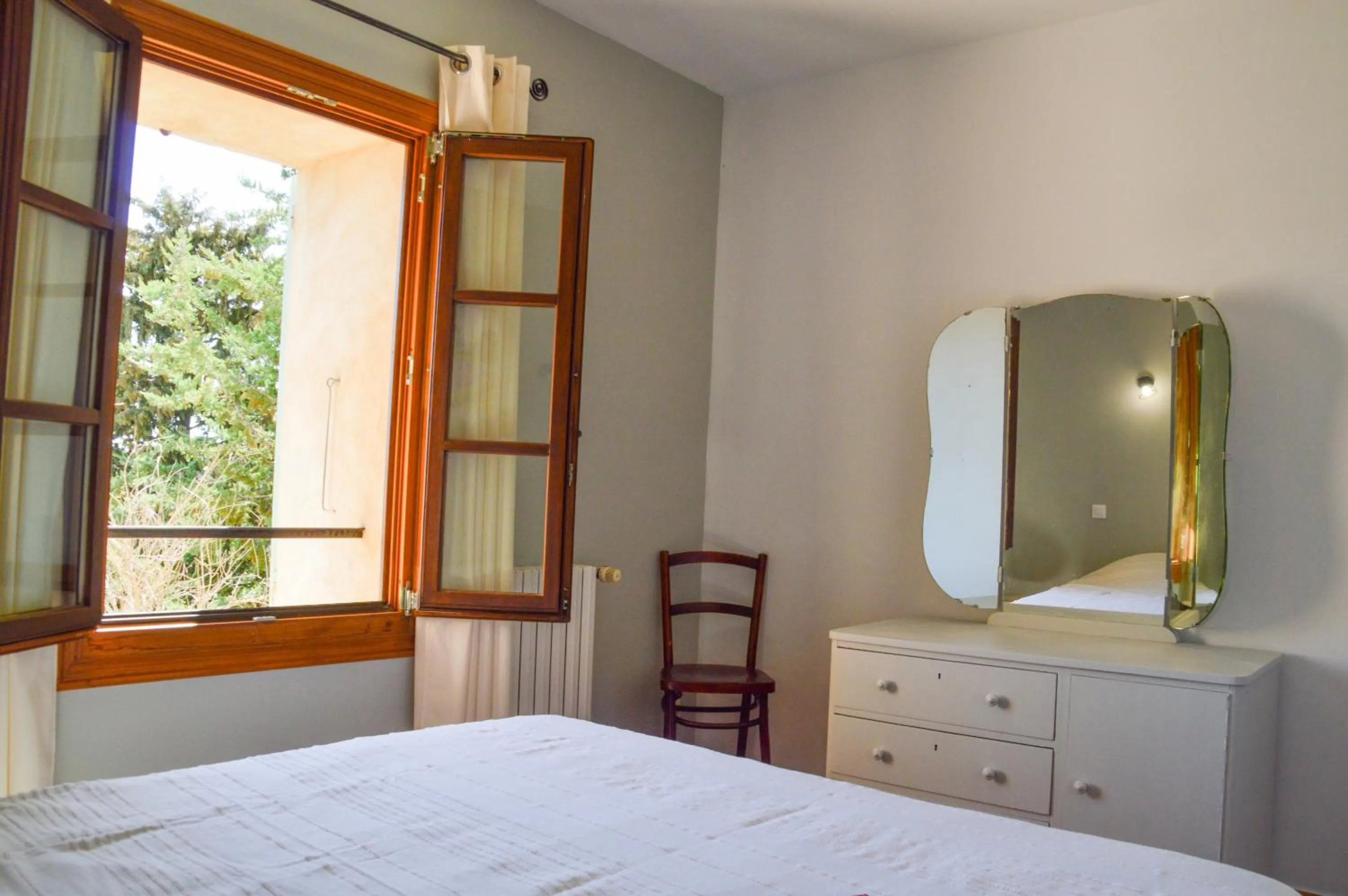 Photo of the whole room, Bed in La Bastide Du Claus - Vitaverde