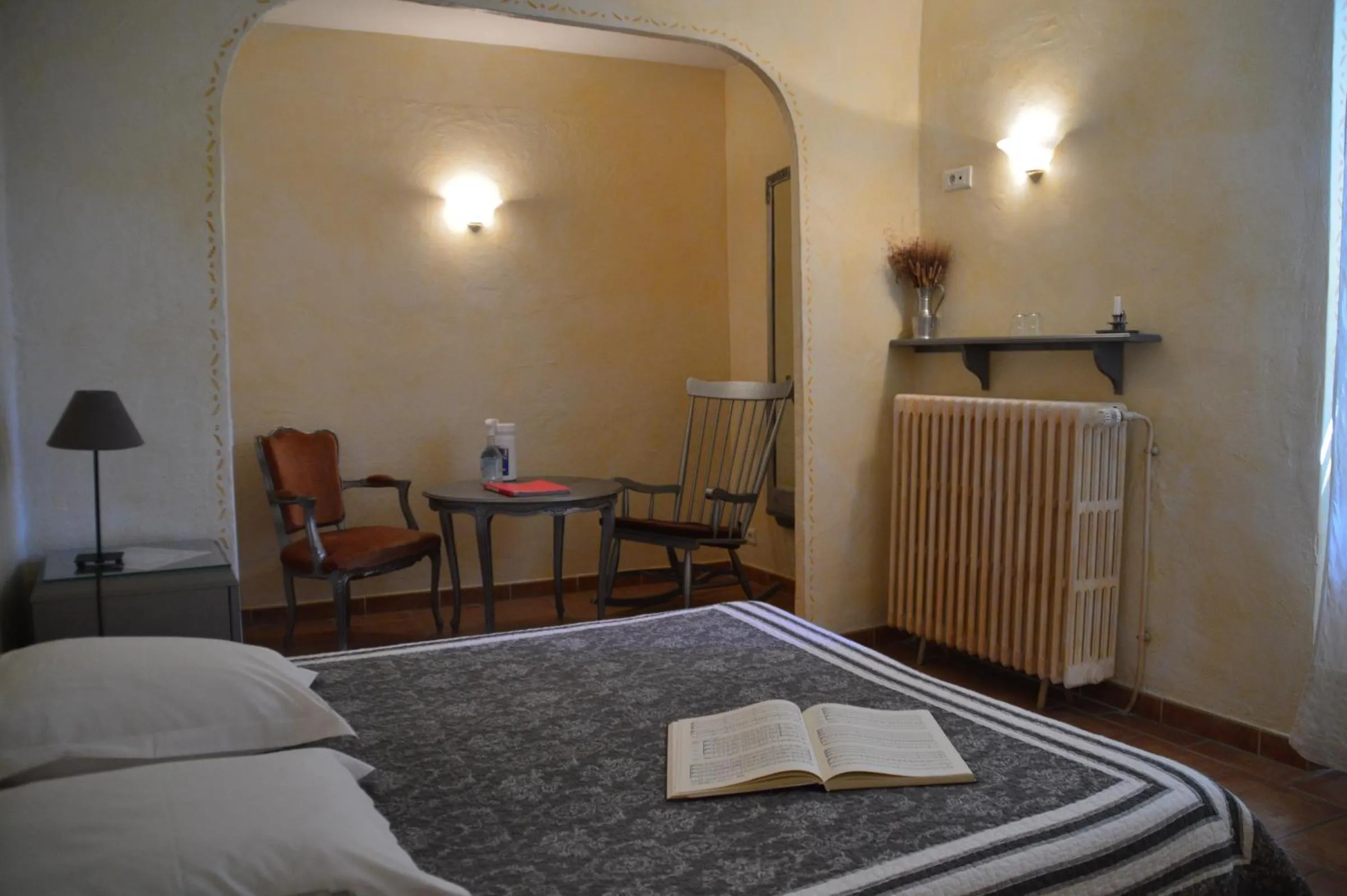 Photo of the whole room, Bed in La Bastide Du Claus - Vitaverde