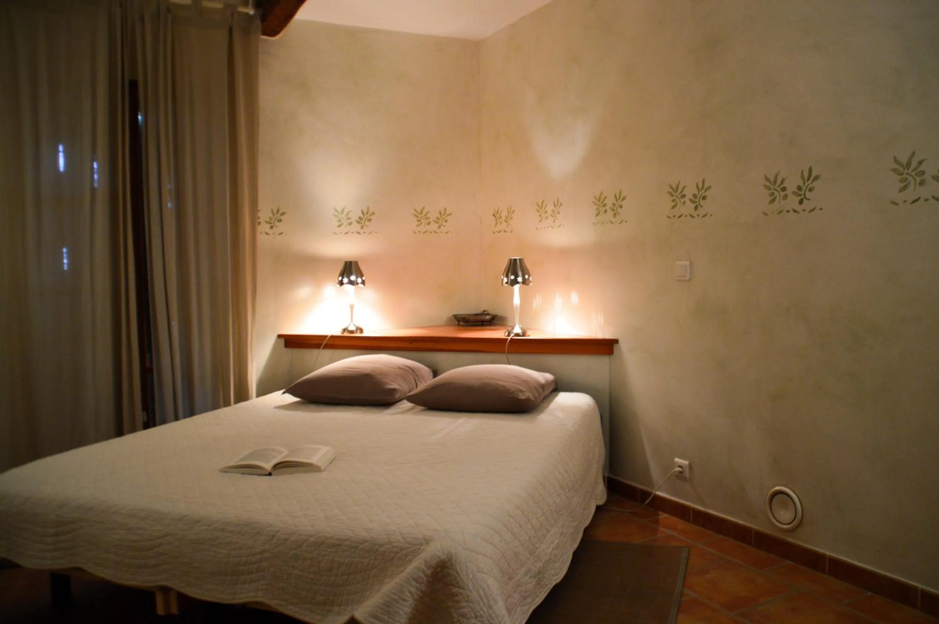 Bedroom, Bed in La Bastide Du Claus - Vitaverde