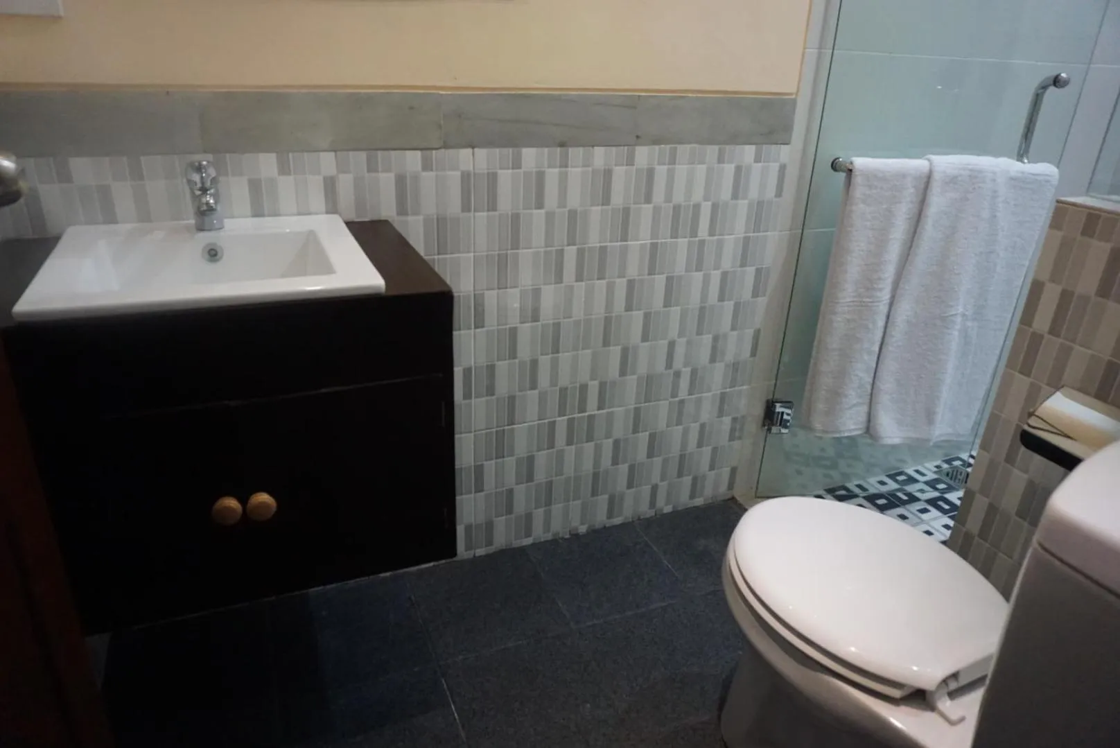 Bathroom in Mai Guest House Sanur