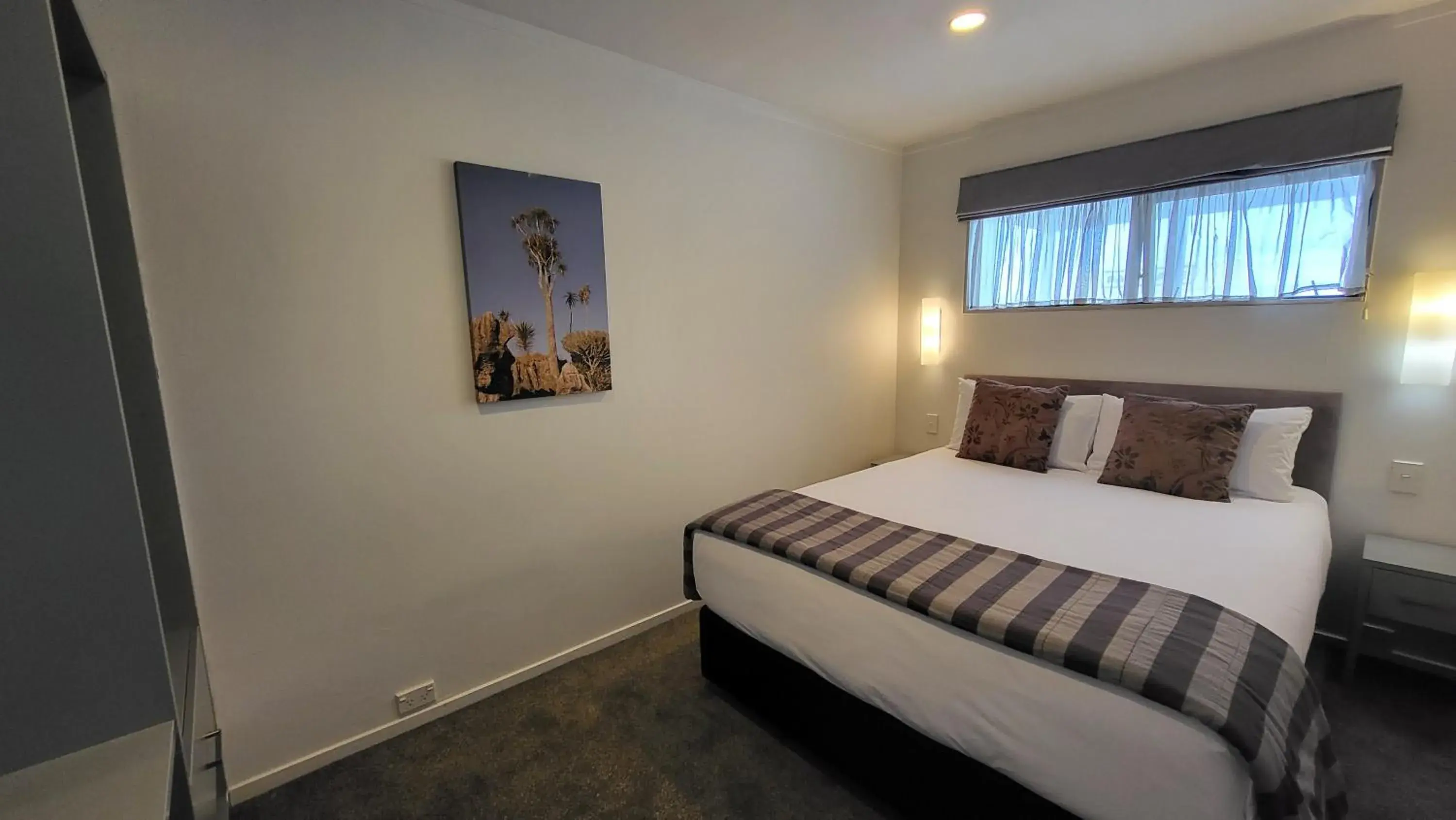 Bedroom, Bed in Manukau Motor Lodge Bedroom, Bed in Manukau Motor Lodge