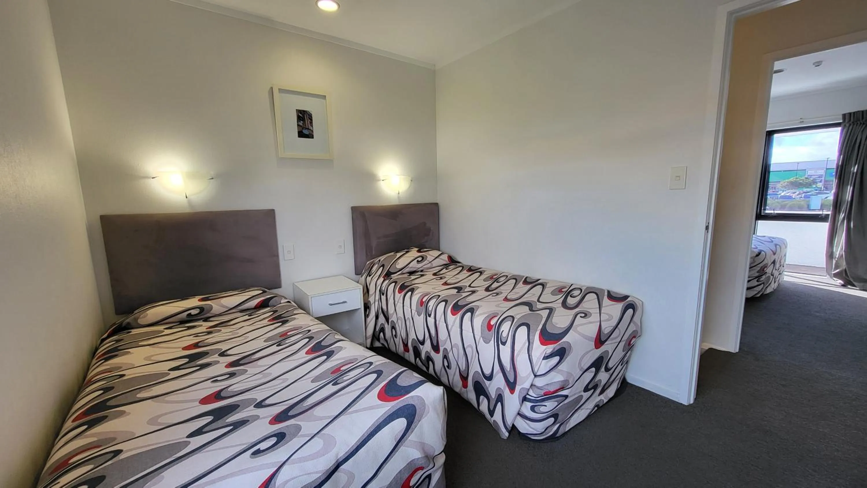 Bedroom, Bed in Manukau Motor Lodge
