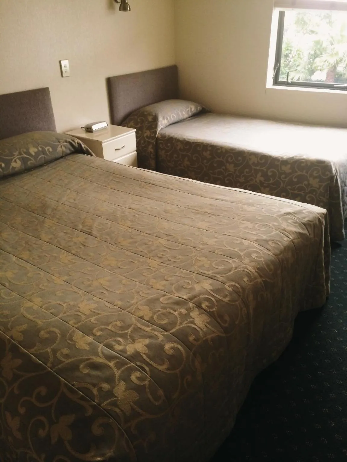 Bedroom, Bed in Manukau Motor Lodge