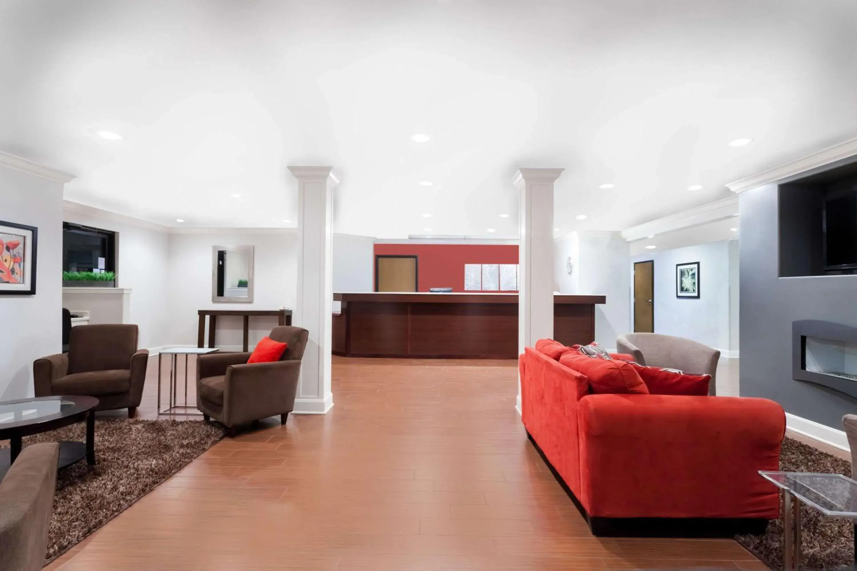 Lobby or reception in Ramada by Wyndham Tell City Lobby or reception in Ramada by Wyndham Tell City