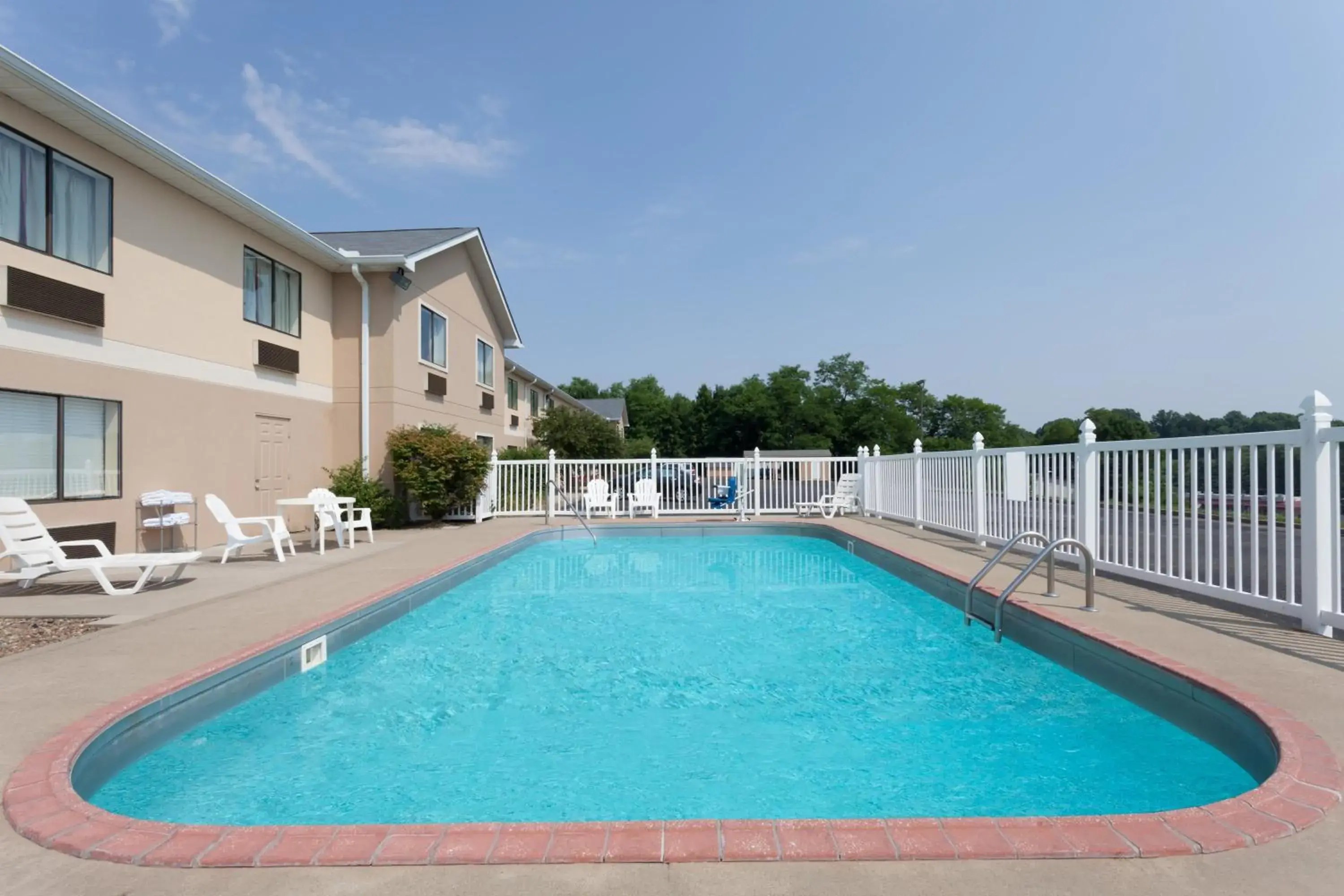 Swimming pool in Ramada by Wyndham Tell City Swimming pool in Ramada by Wyndham Tell City
