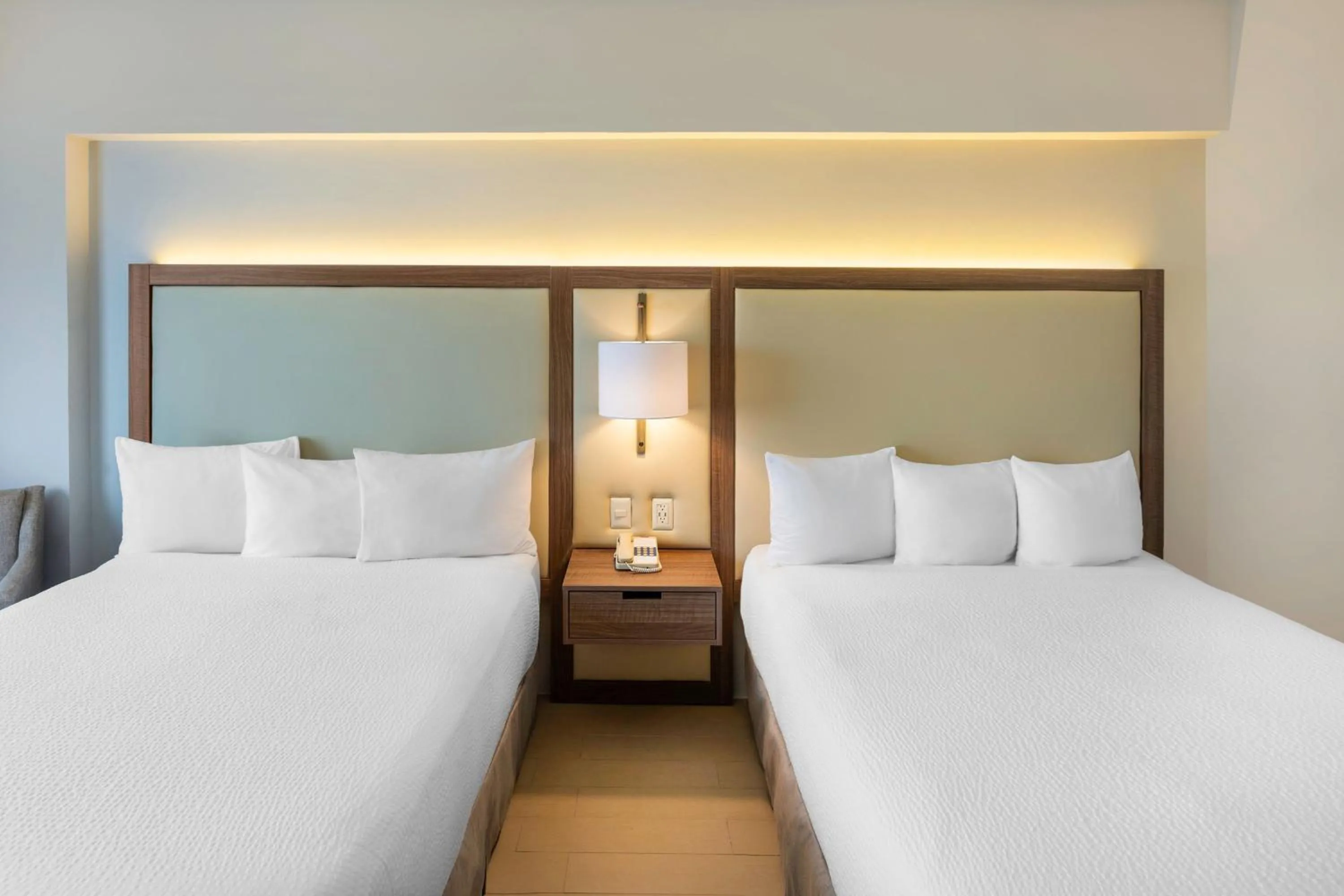 Photo of the whole room, Bed in Fairfield by Marriott Los Cabos