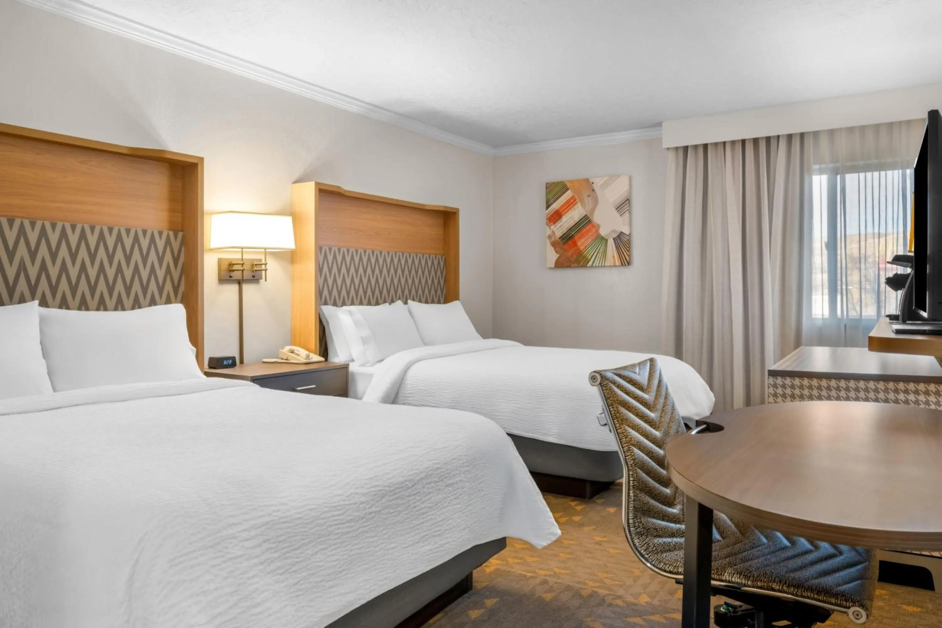Photo of the whole room, Bed in Holiday Inn Rock Springs by IHG