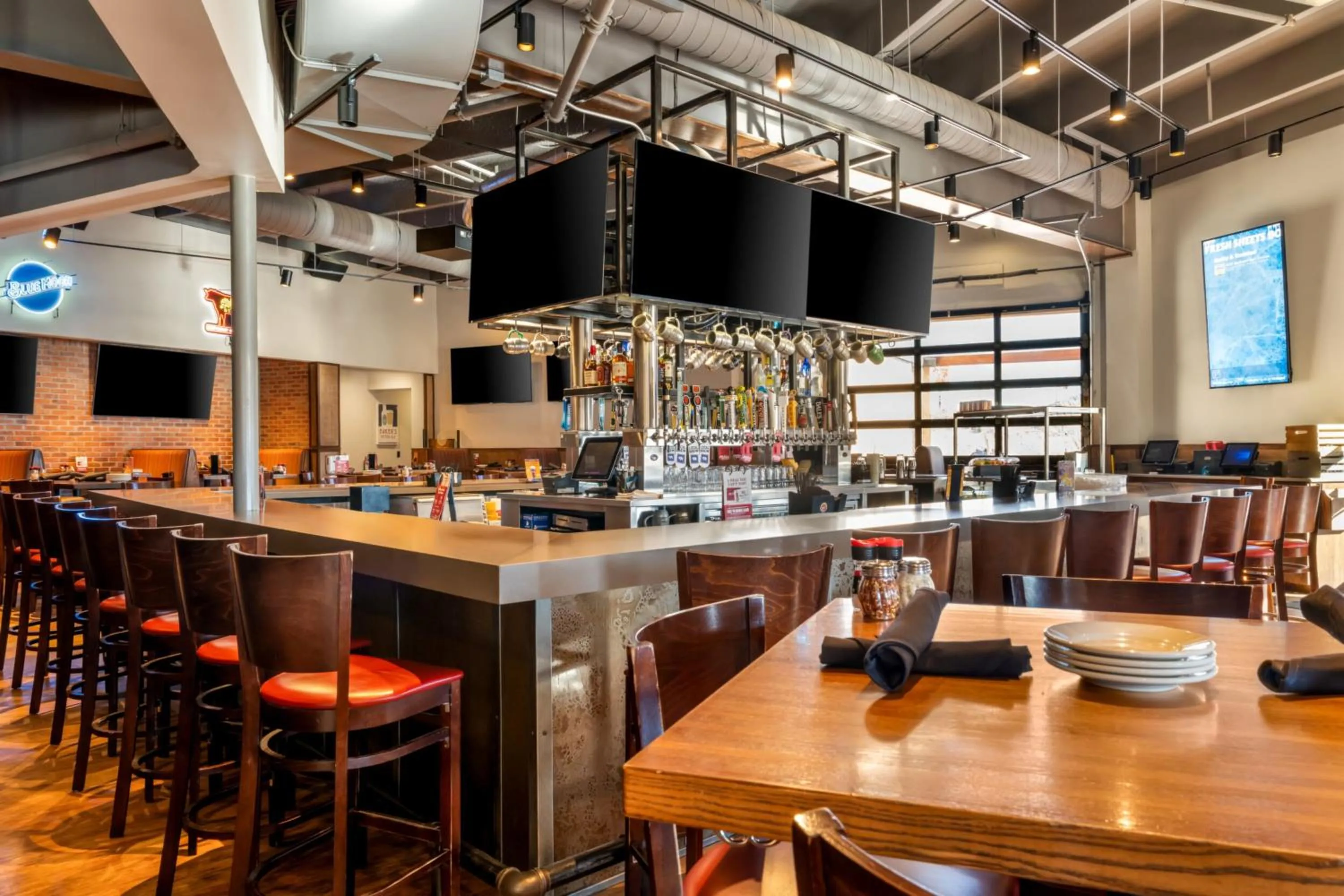 Restaurant/places to eat in Holiday Inn Rock Springs by IHG