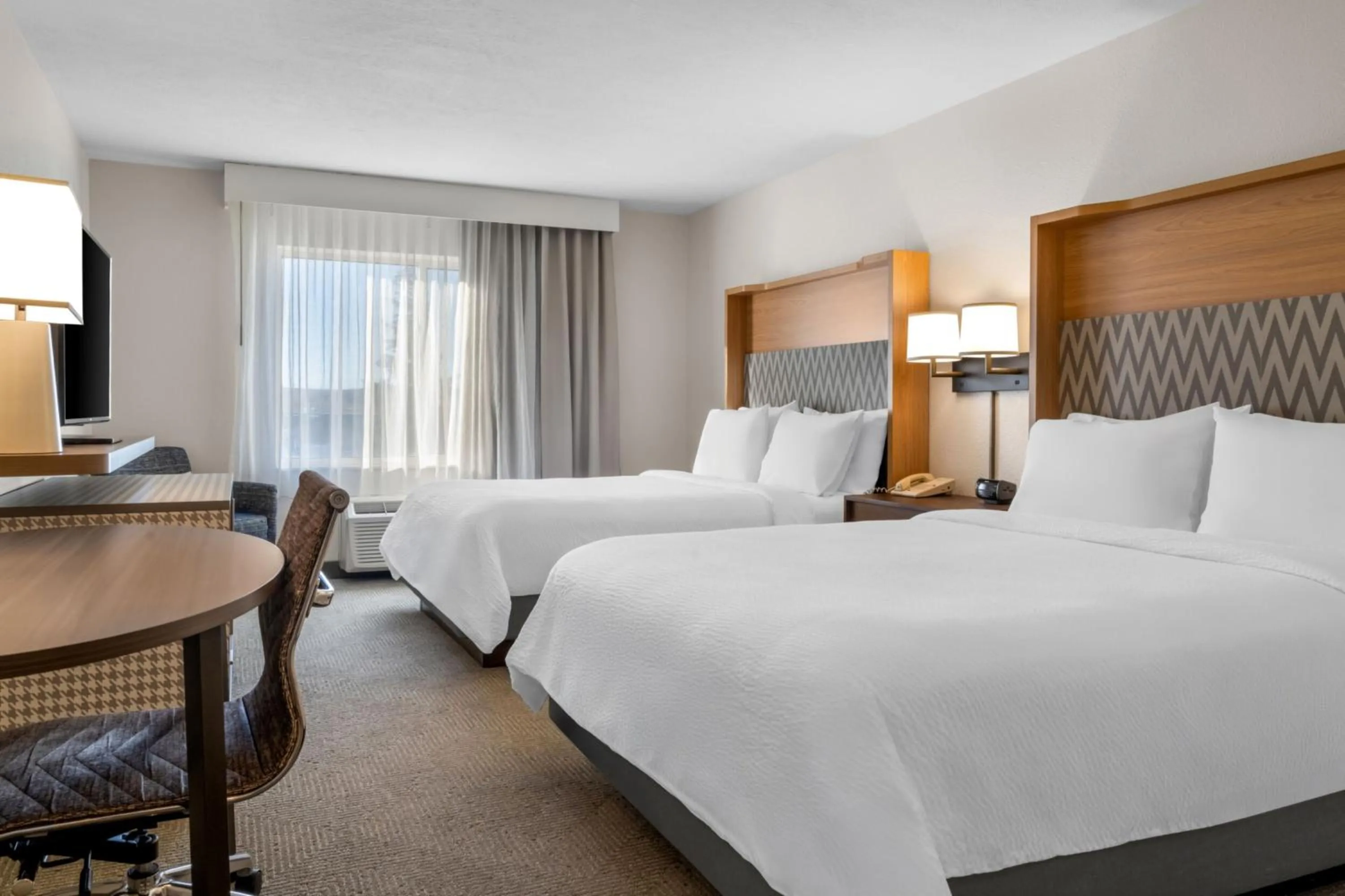 Photo of the whole room, Bed in Holiday Inn Rock Springs by IHG