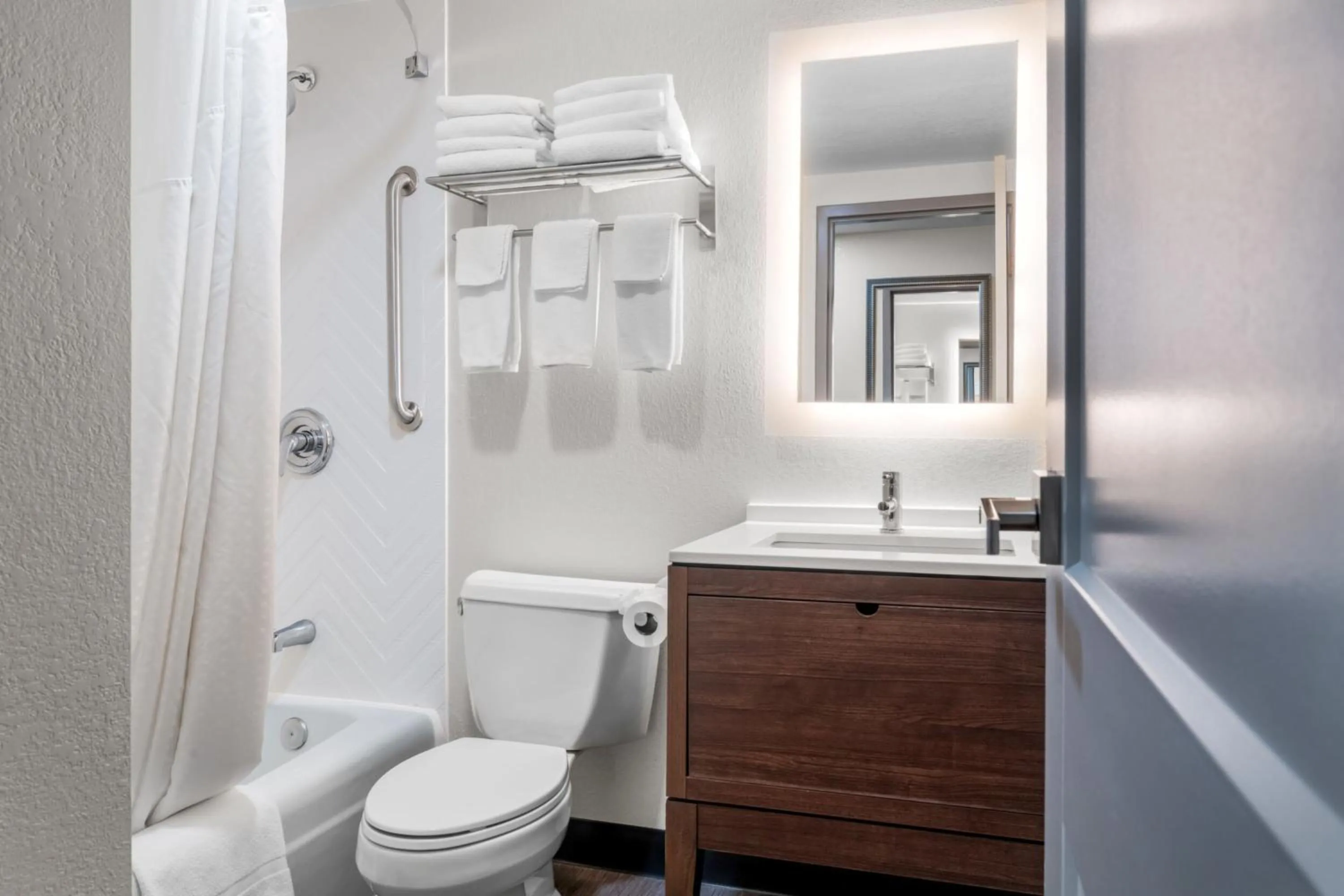 Photo of the whole room in Holiday Inn Rock Springs by IHG