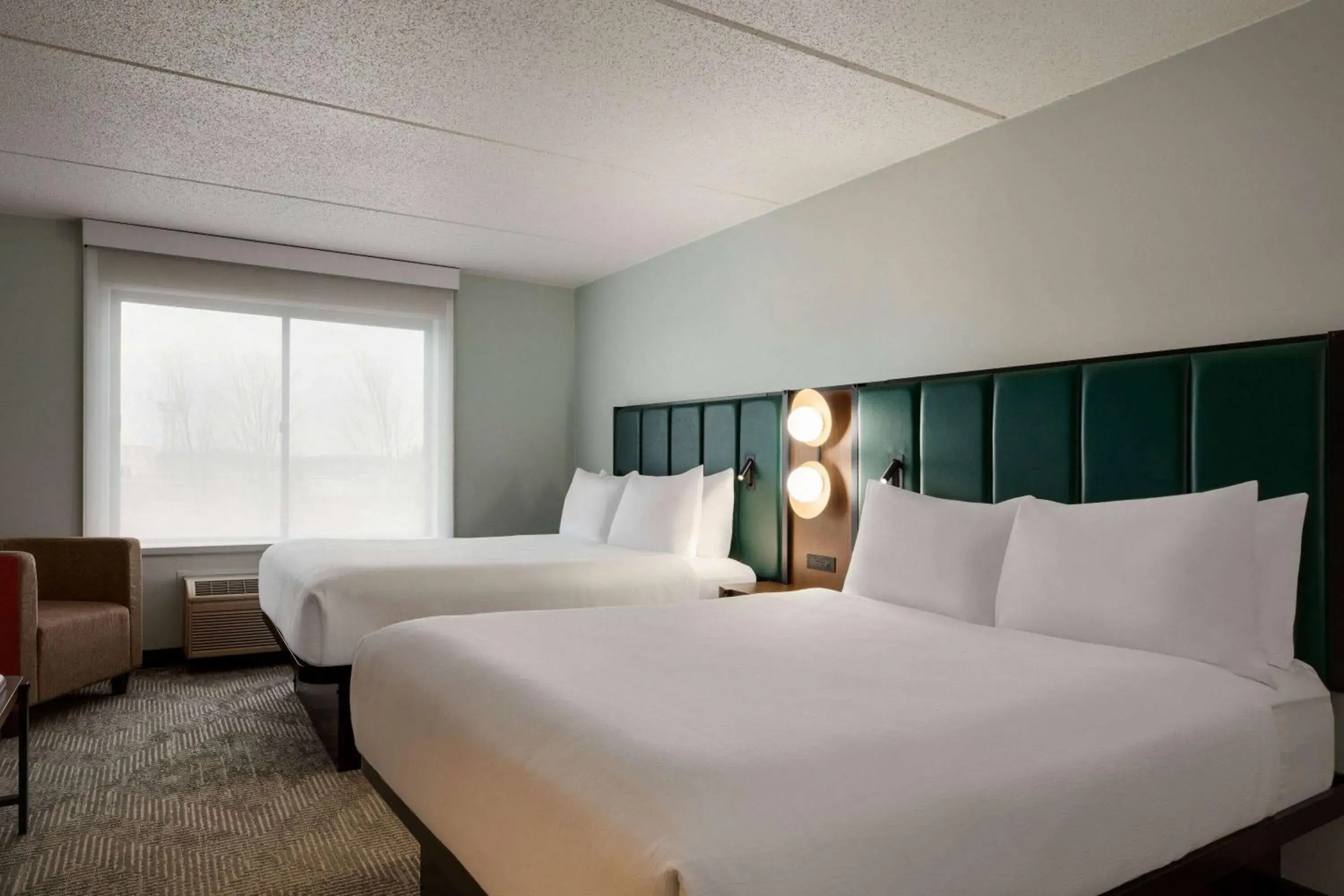 Photo of the whole room, Bed in Wingate by Wyndham Green Bay Photo of the whole room, Bed in Wingate by Wyndham Green Bay