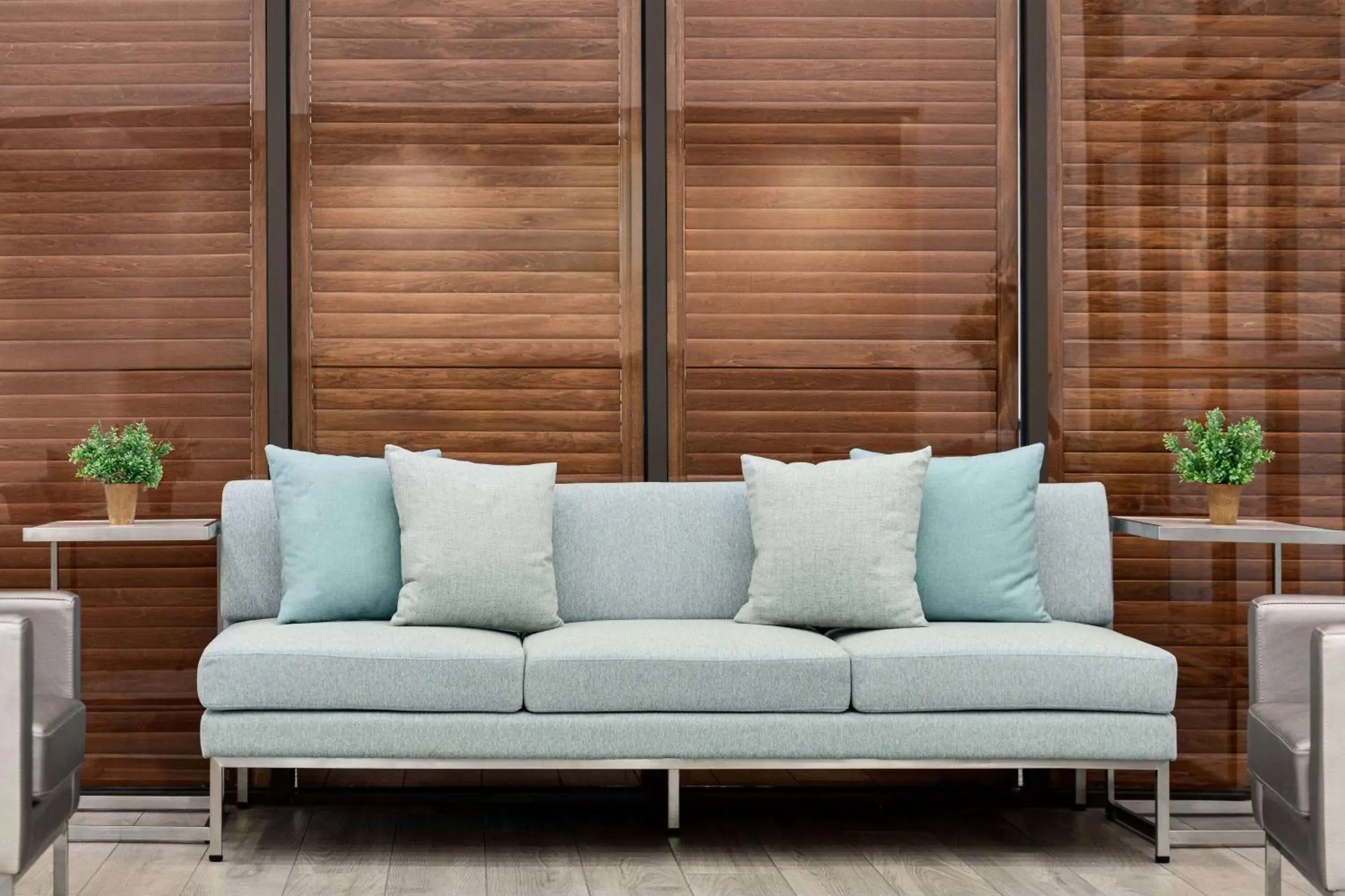 Lobby or reception in Wingate by Wyndham Green Bay Lobby or reception in Wingate by Wyndham Green Bay