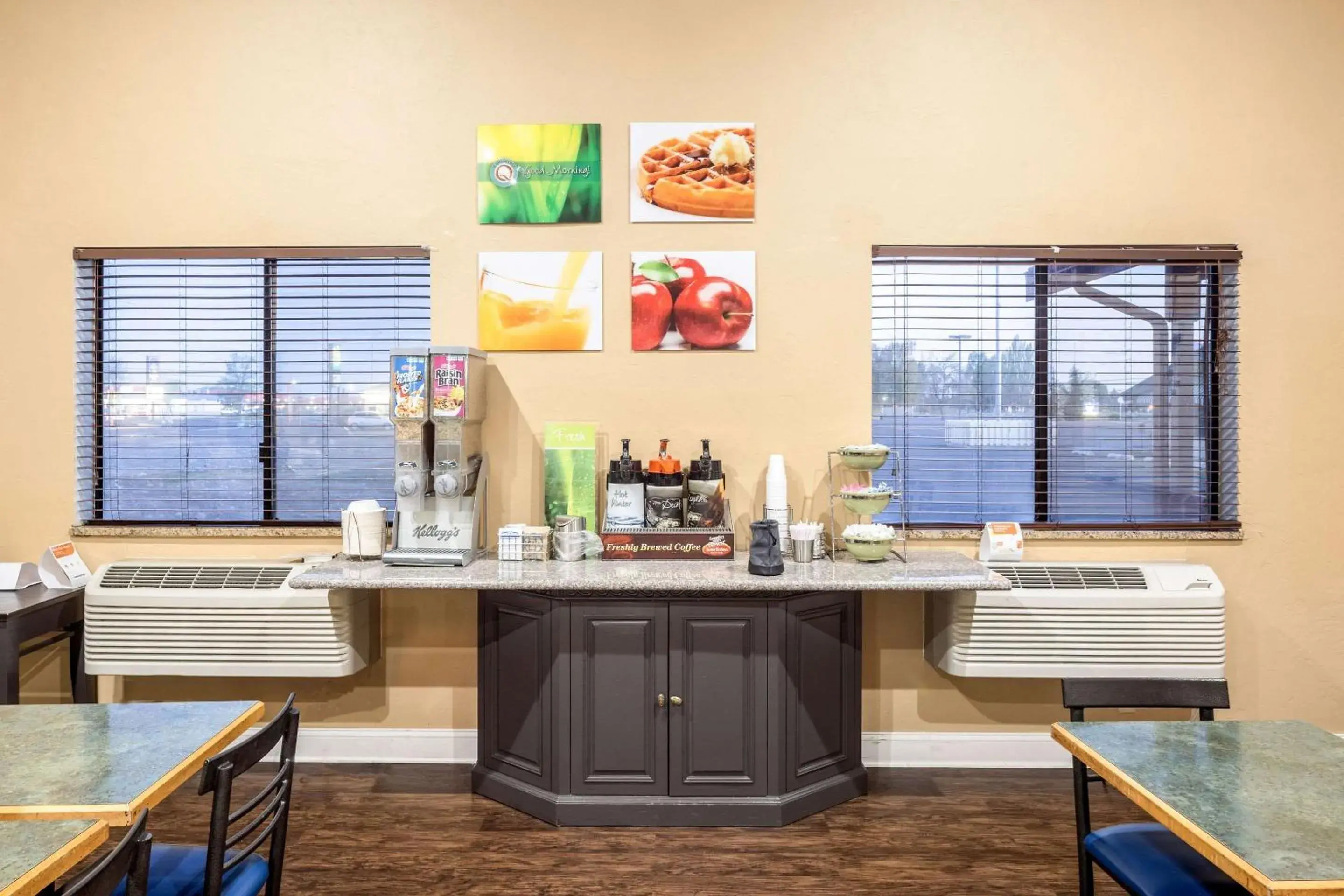 Restaurant/places to eat in Quality Inn Restaurant/places to eat in Quality Inn