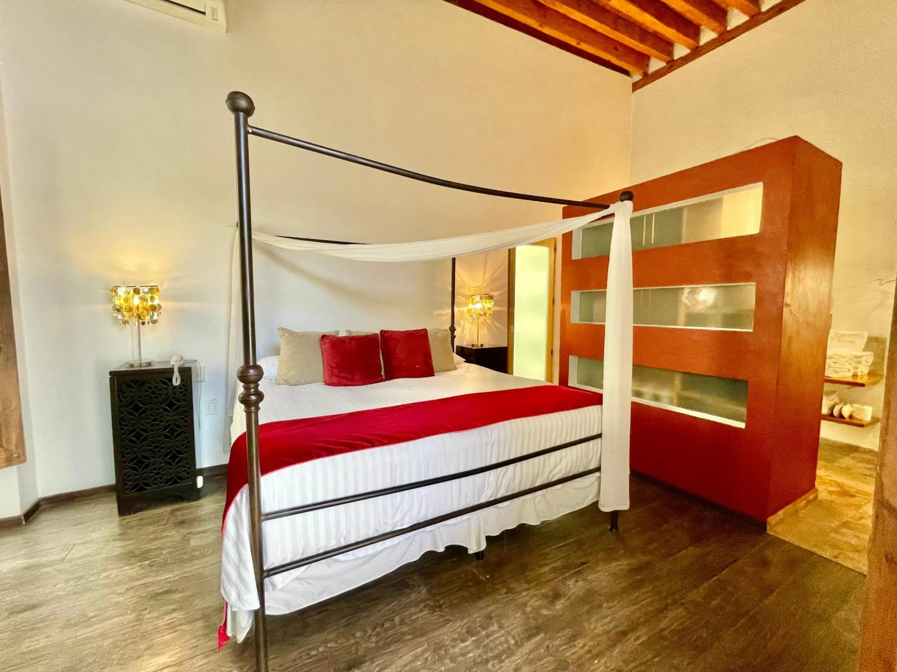 Bed in El Sueño Hotel & Spa