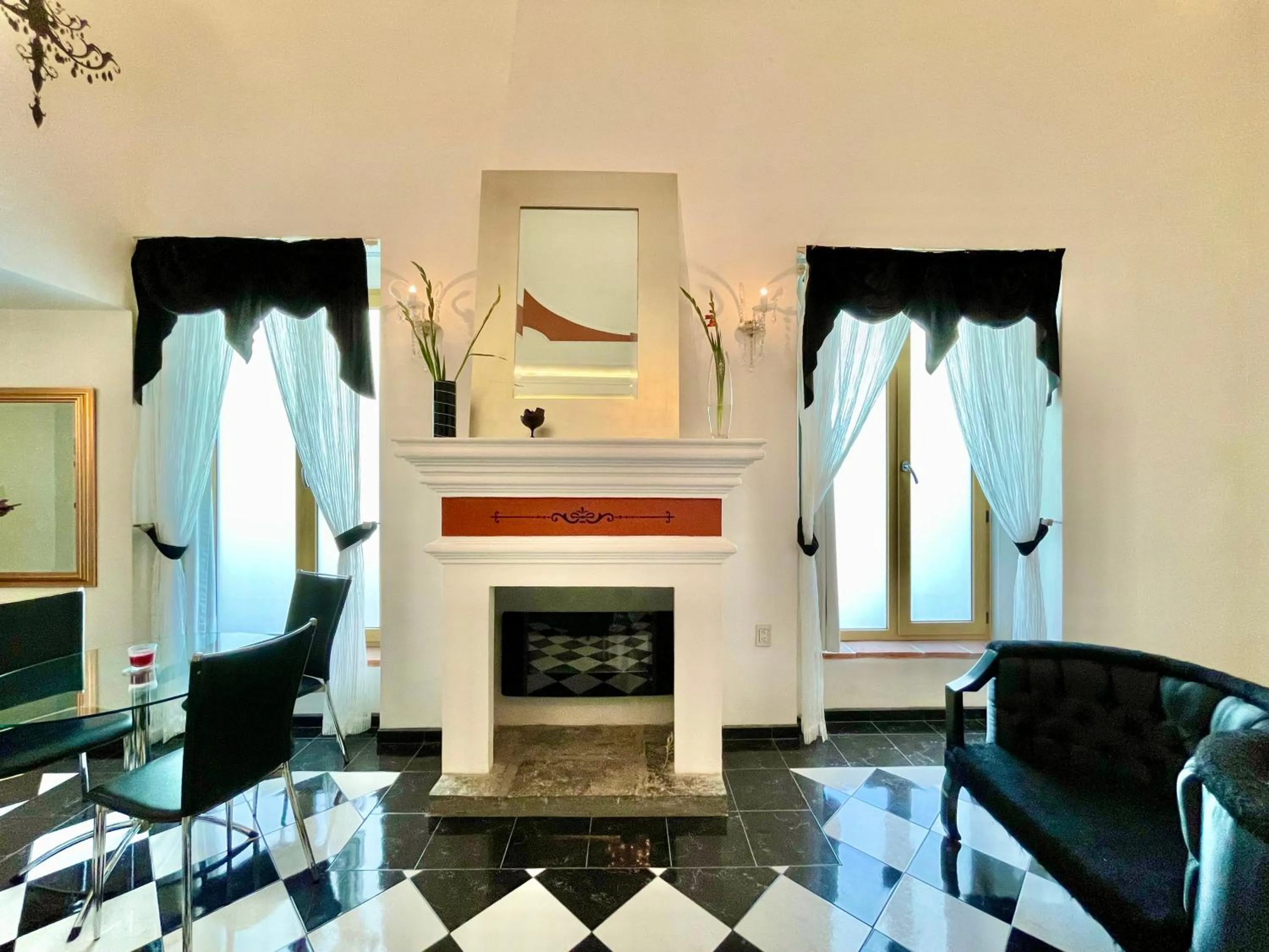 Living room in El Sueño Hotel & Spa