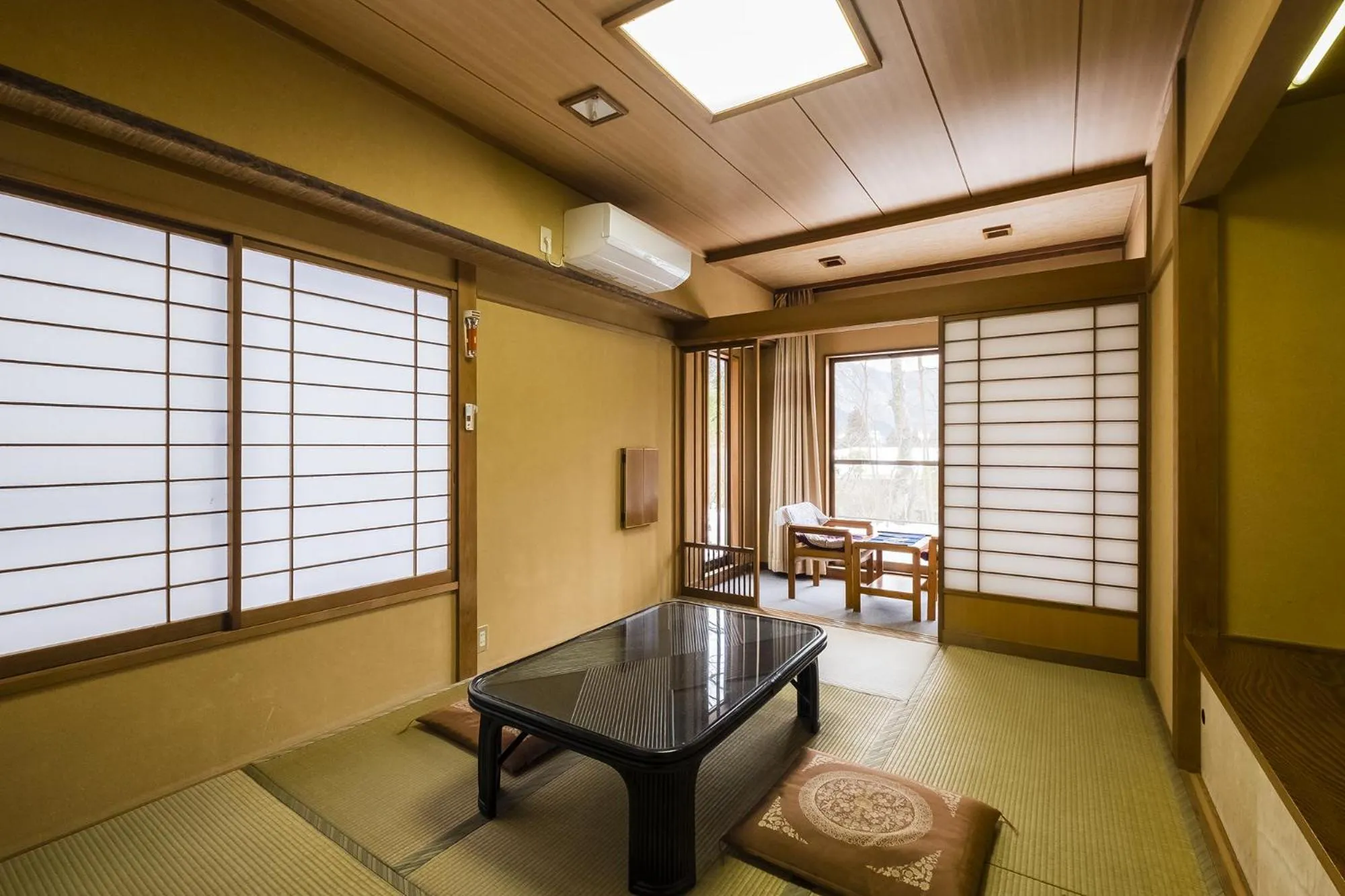 Photo of the whole room in Hakone Onsen Sanso Nakamura