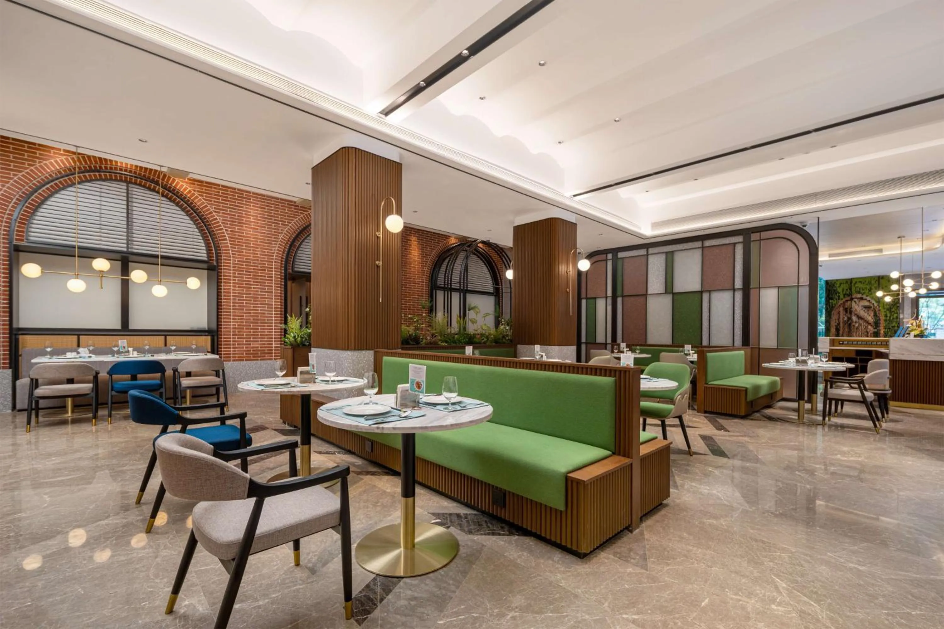 Restaurant/places to eat in Hilton Garden Inn Shanghai Caoyang