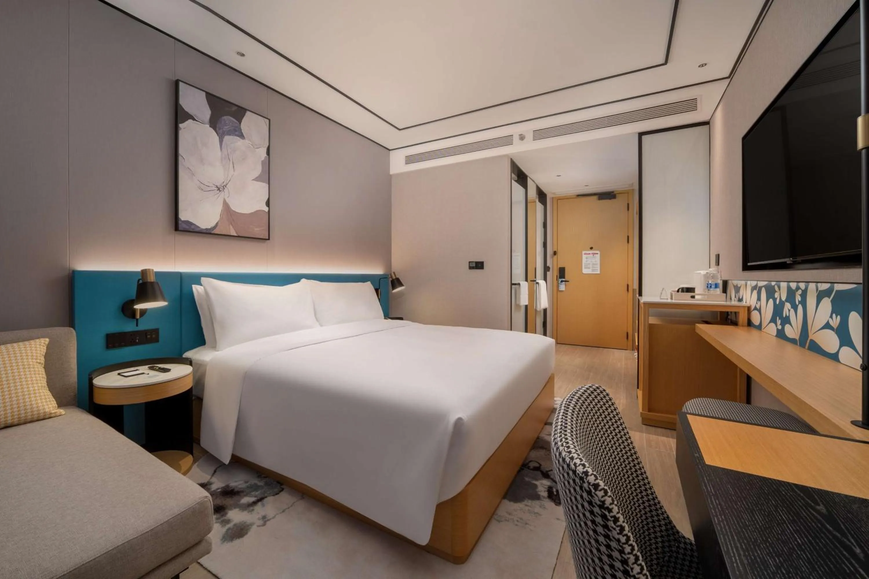 Bed in Hilton Garden Inn Shanghai Caoyang