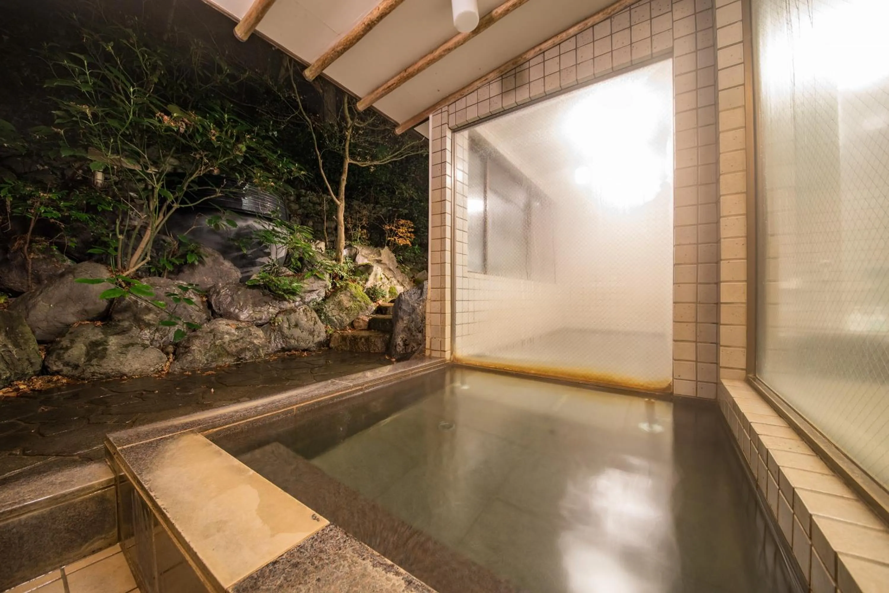 Hot Spring Bath in Kyo no Minshuku Ohara no Sato