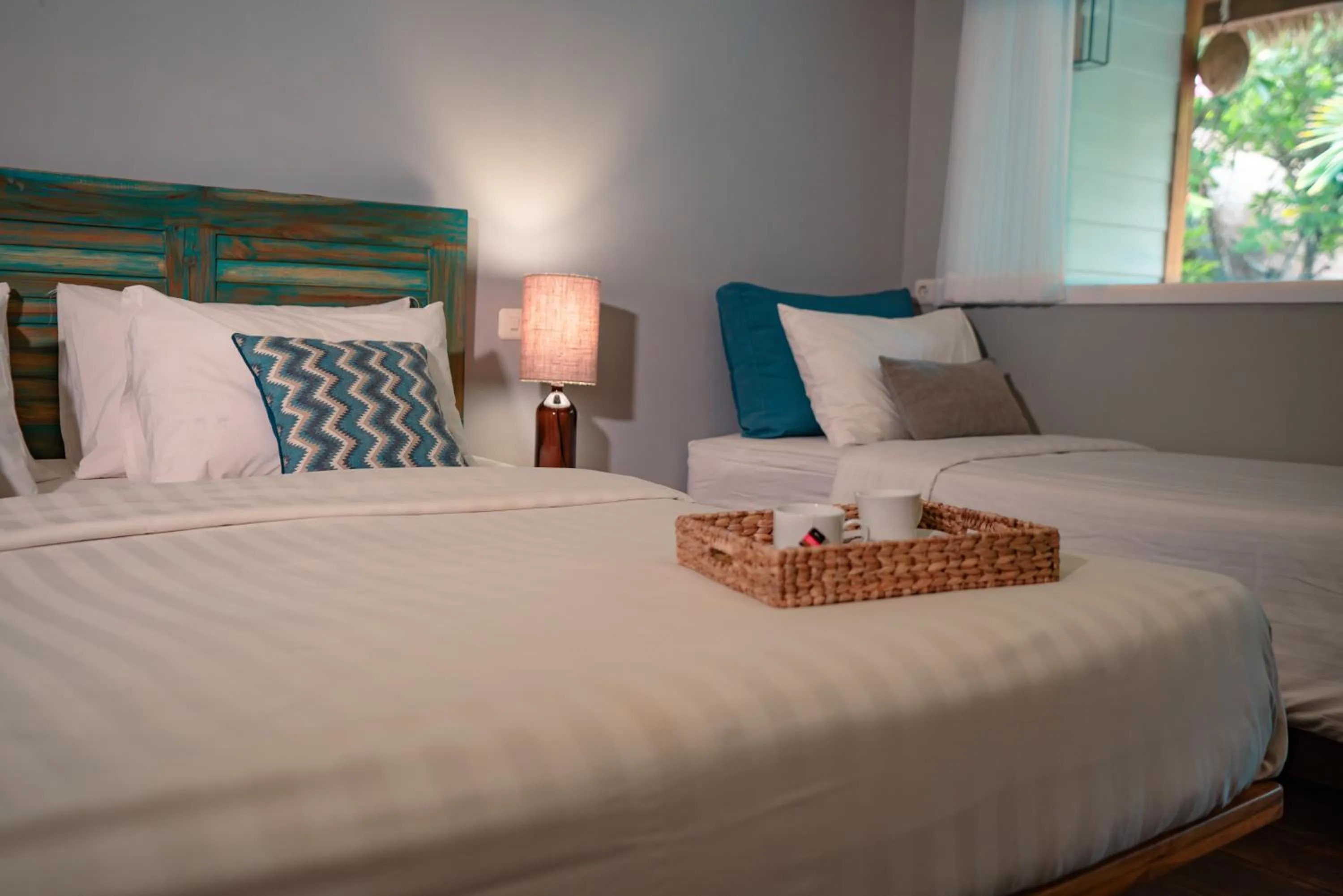 Coffee/tea facilities, Bed in Manta Dive Gili Trawangan Resort