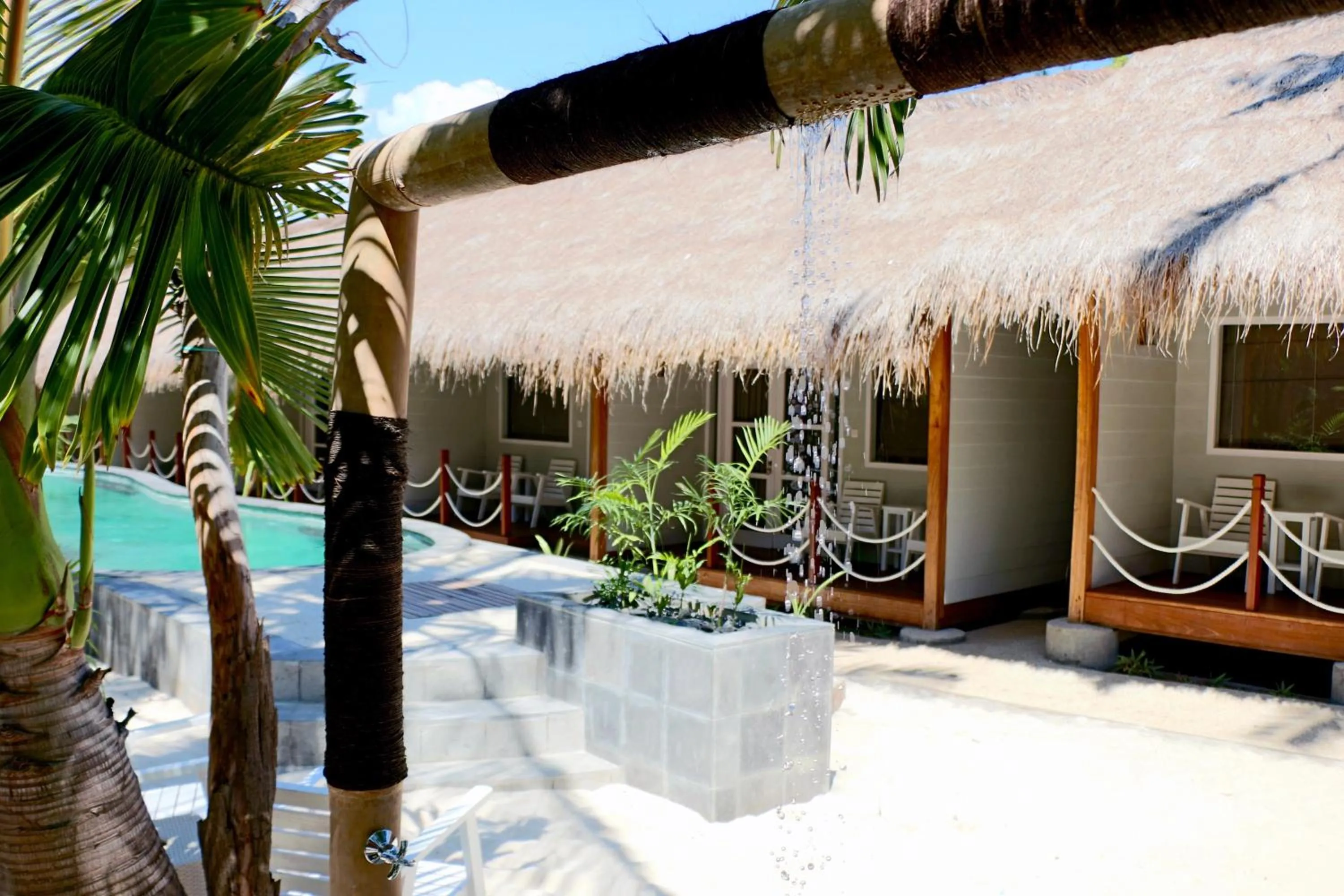 Swimming pool in Manta Dive Gili Trawangan Resort