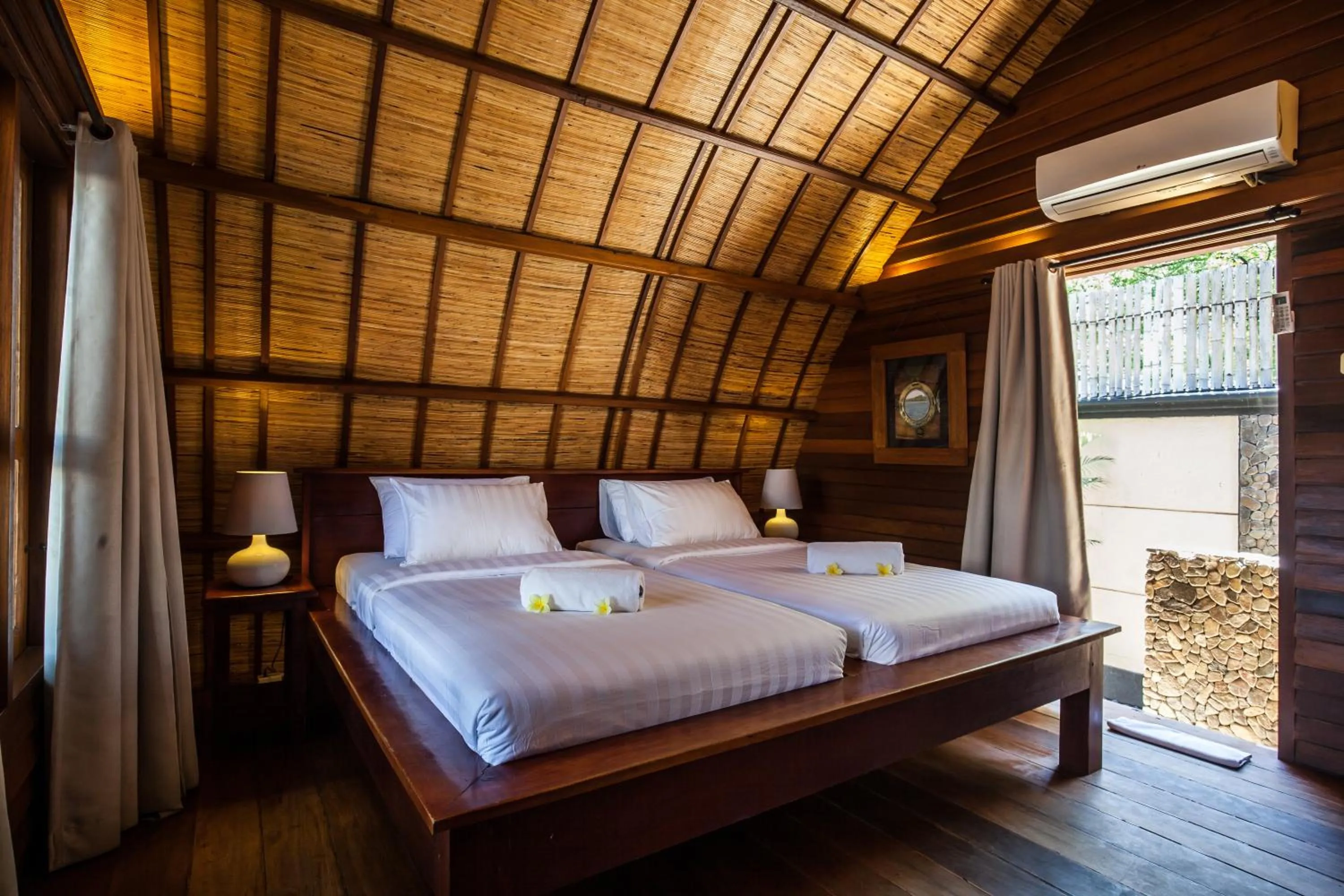 Bedroom, Bed in Manta Dive Gili Trawangan Resort