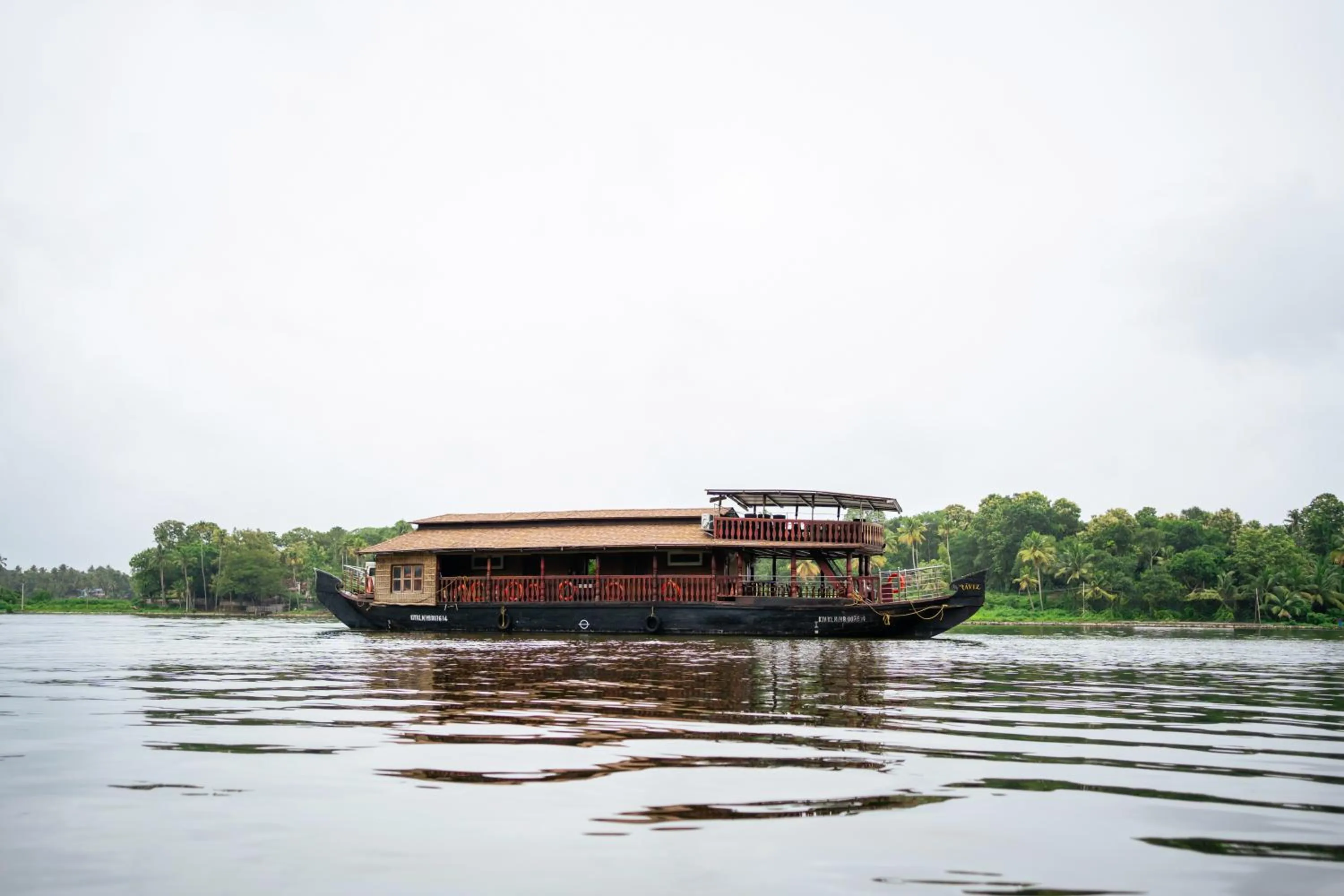 Bedroom in The Leela Ashtamudi, A Raviz Hotel