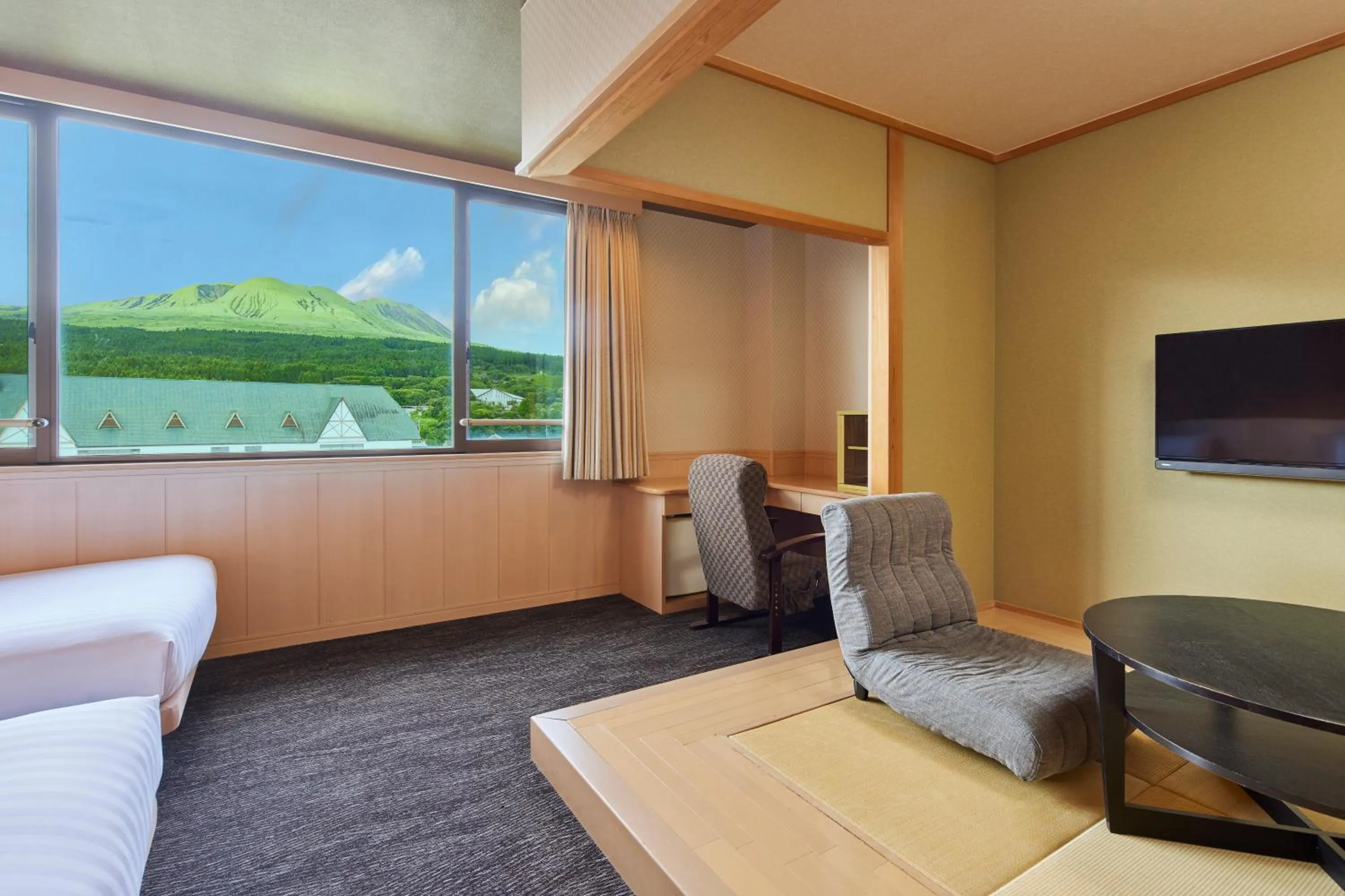 Living room in Kamenoi Hotel Aso Park Resort