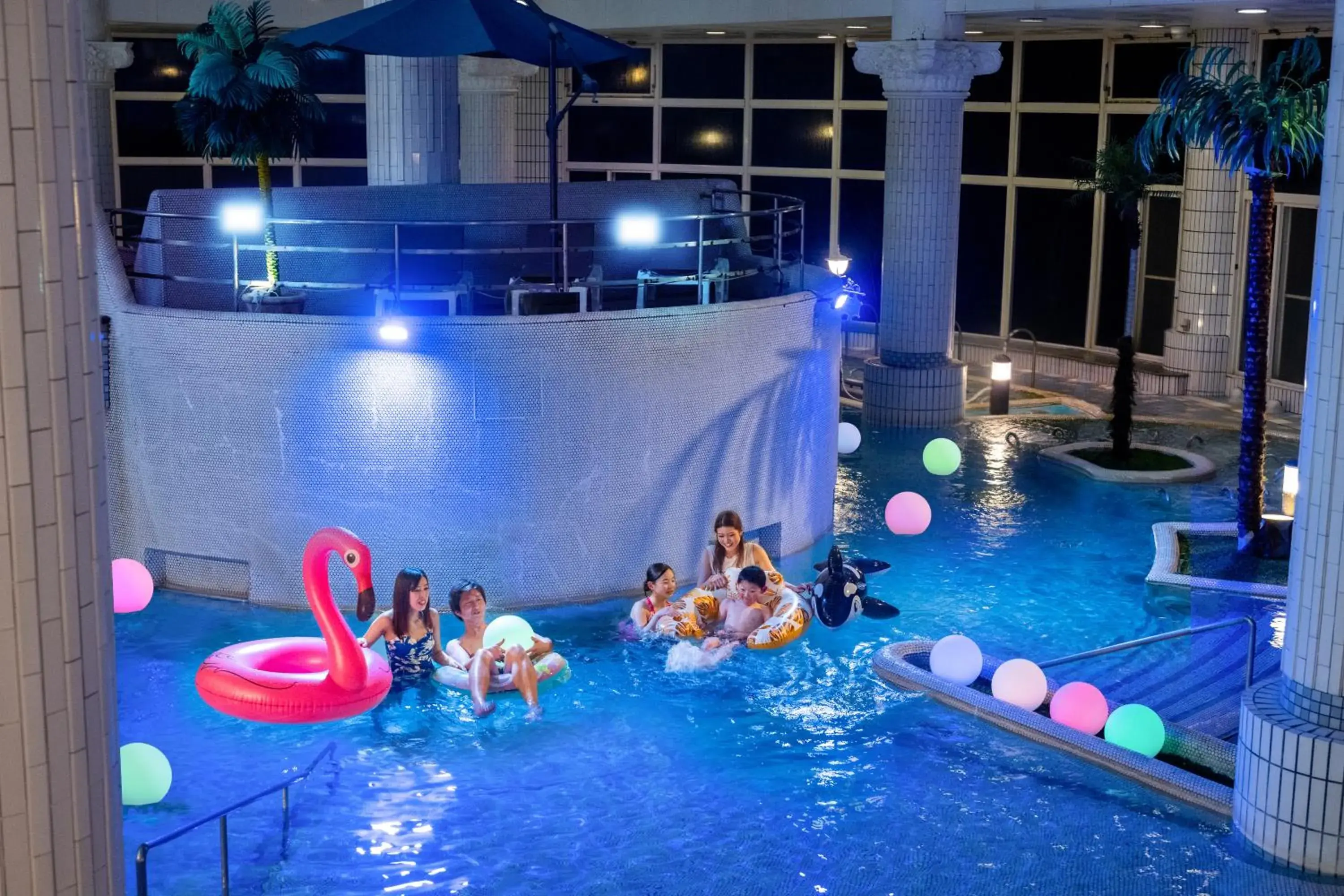 Swimming pool in Kamenoi Hotel Aso Park Resort Swimming pool in Kamenoi Hotel Aso Park Resort