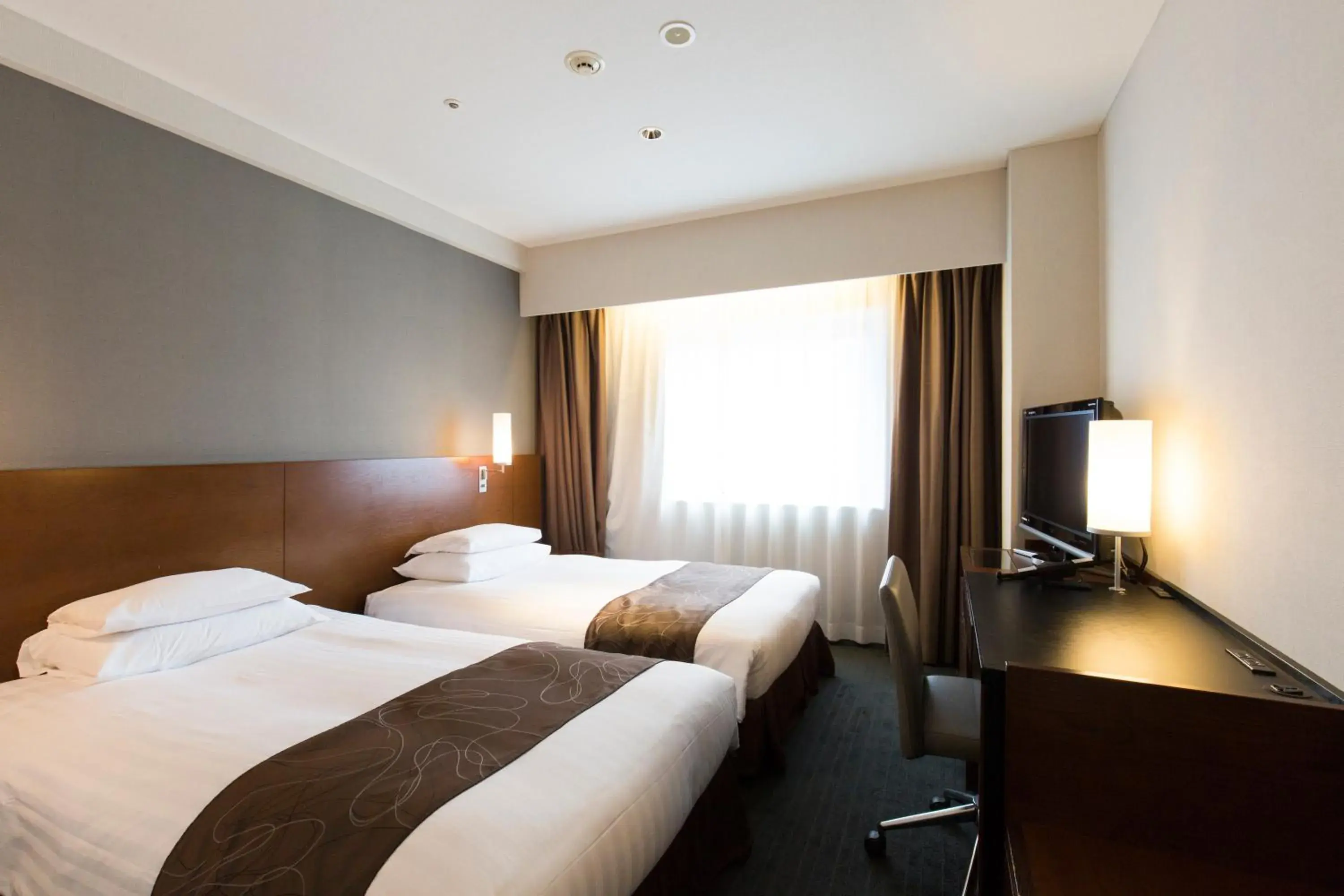 Photo of the whole room, Bed in Hakata Excel Hotel Tokyu Photo of the whole room, Bed in Hakata Excel Hotel Tokyu