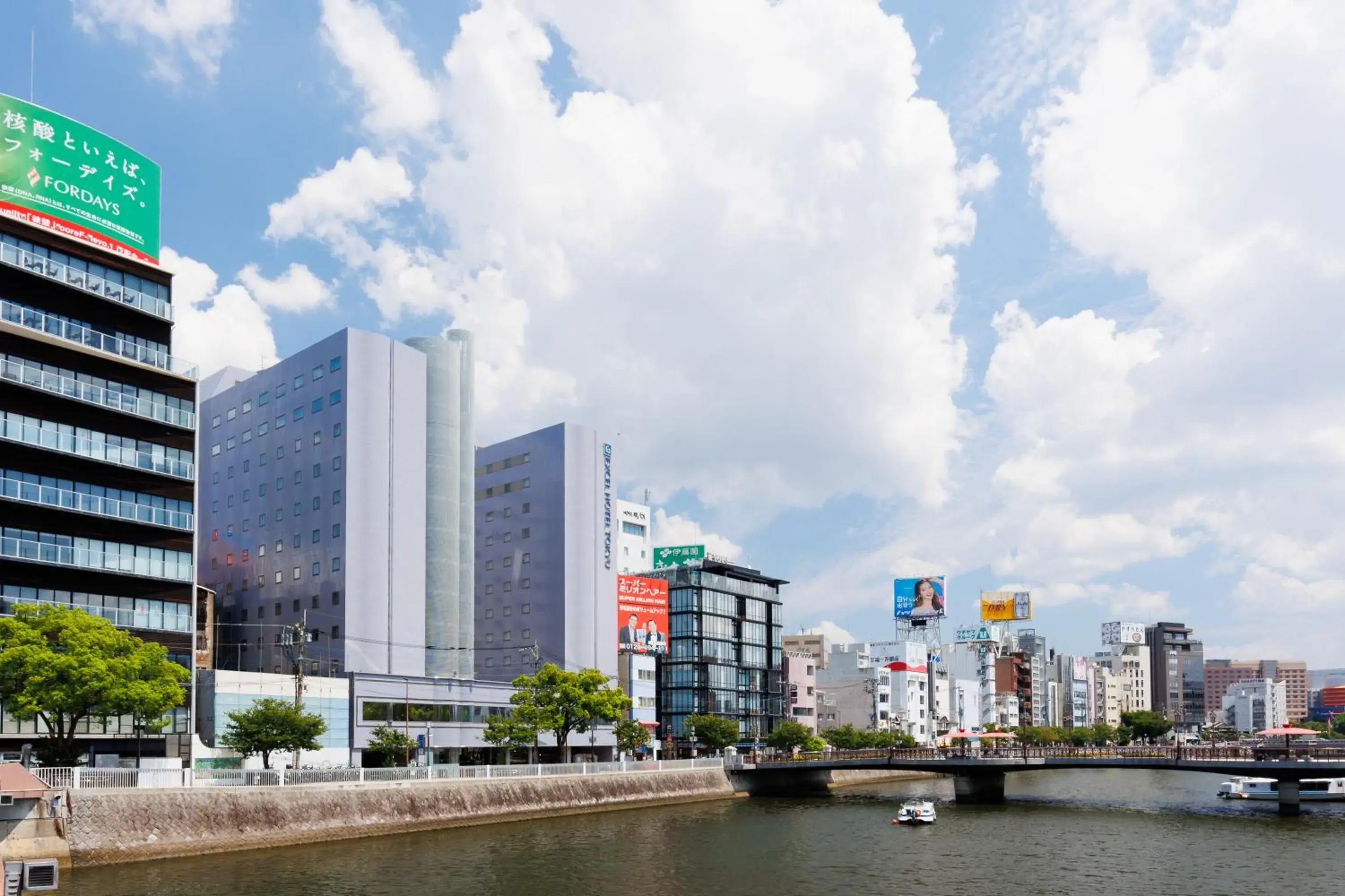 Property building in Hakata Excel Hotel Tokyu Property building in Hakata Excel Hotel Tokyu