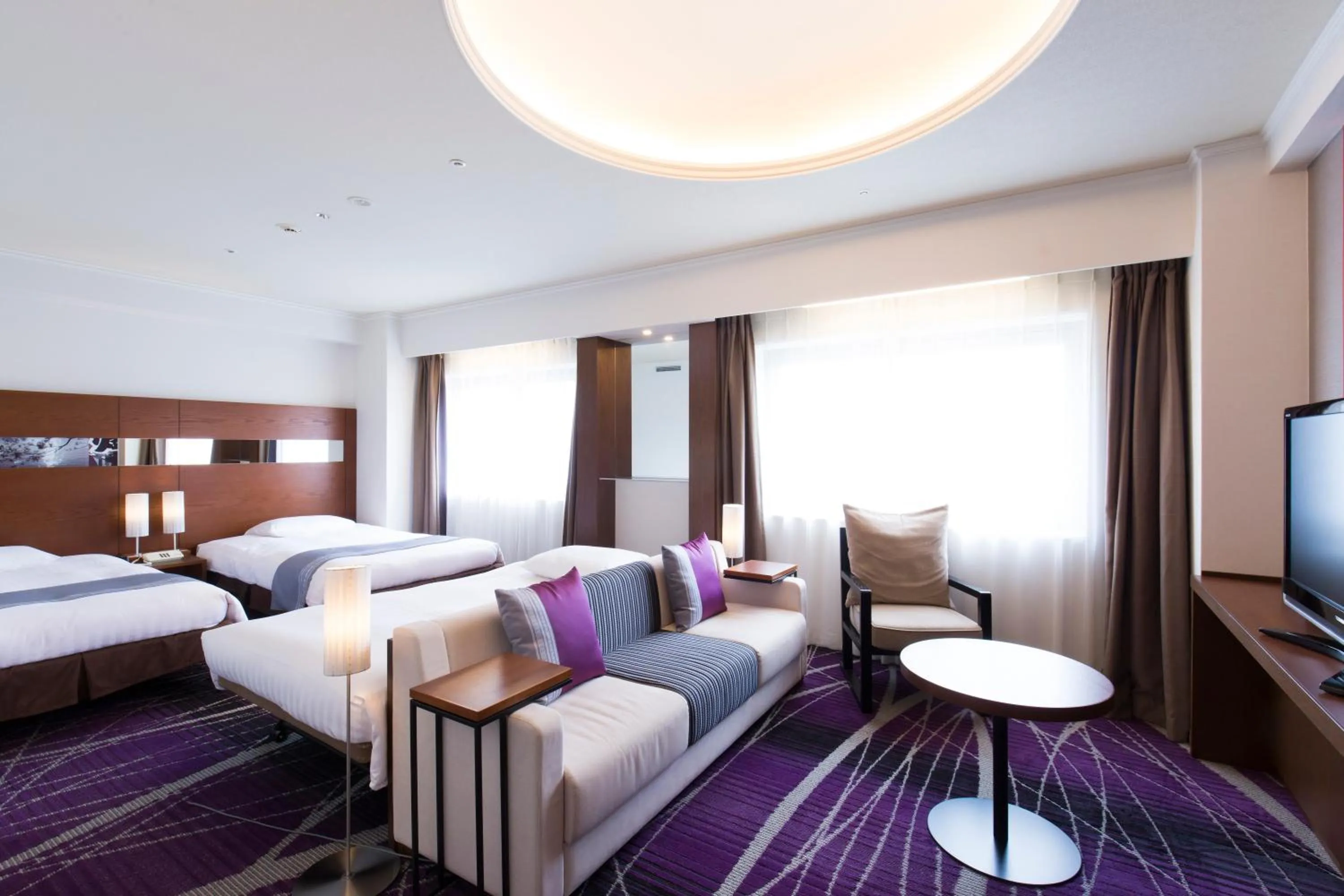 Photo of the whole room, Bed in Hakata Excel Hotel Tokyu