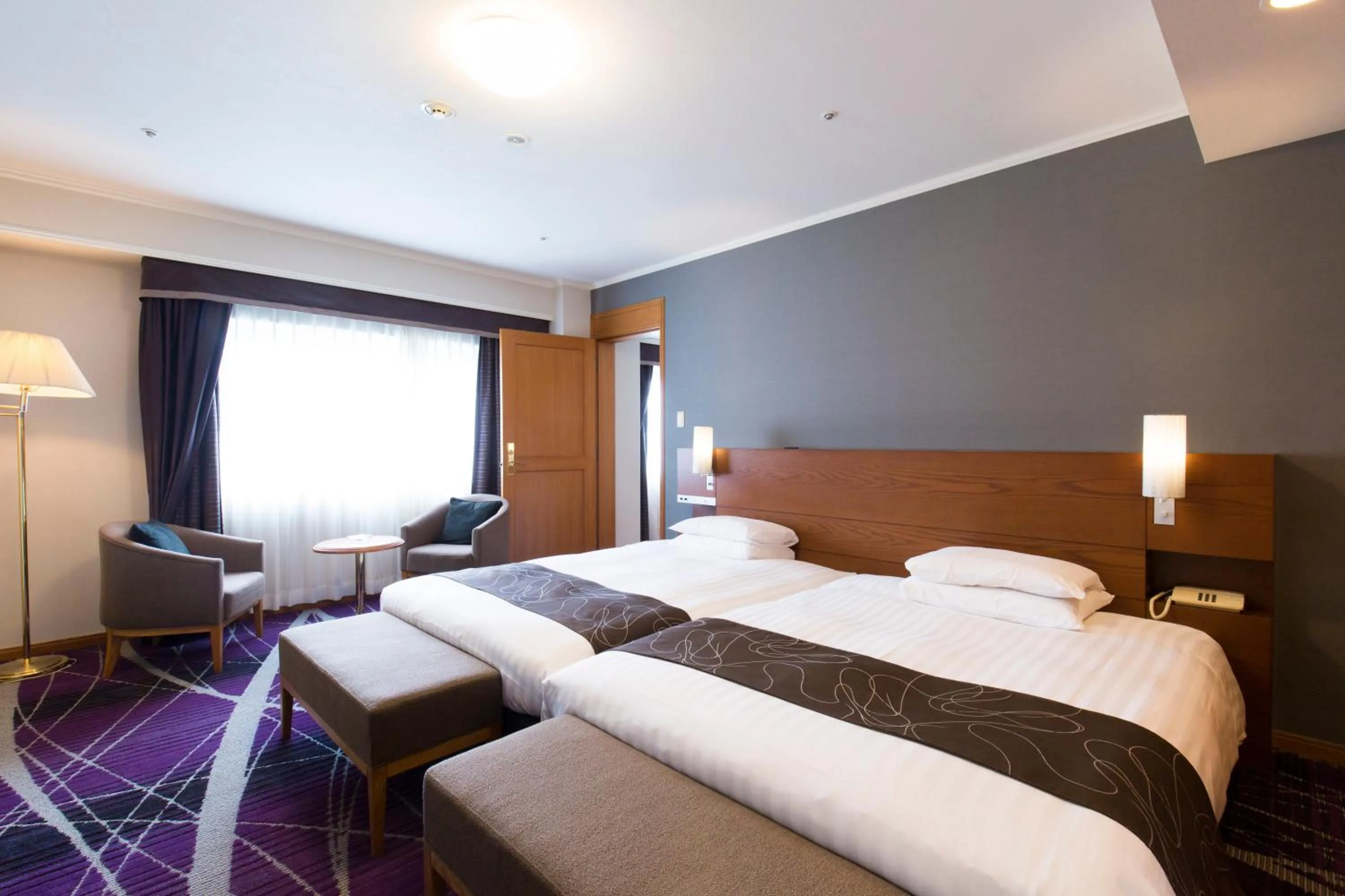 Photo of the whole room, Bed in Hakata Excel Hotel Tokyu