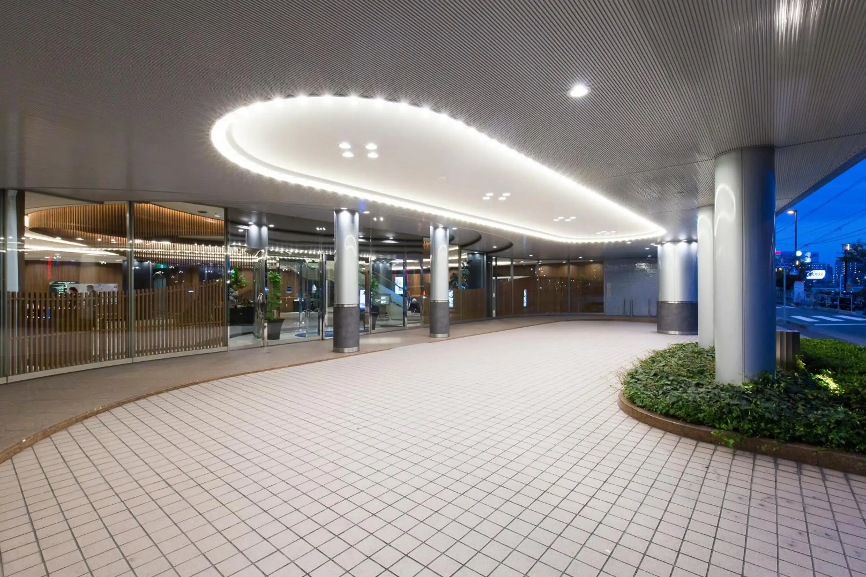 Facade/entrance in Hakata Excel Hotel Tokyu Facade/entrance in Hakata Excel Hotel Tokyu