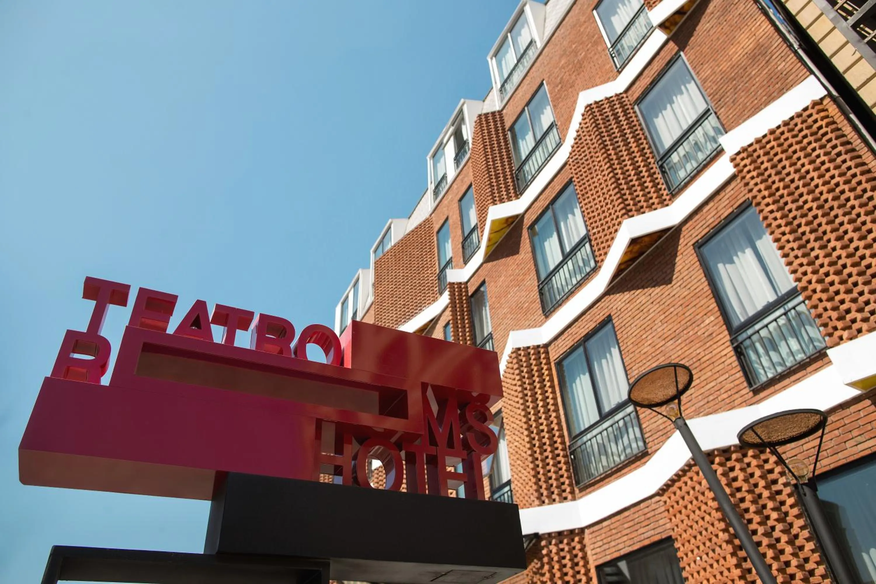 Facade/entrance, Property Building in Teatro Rooms Hotel