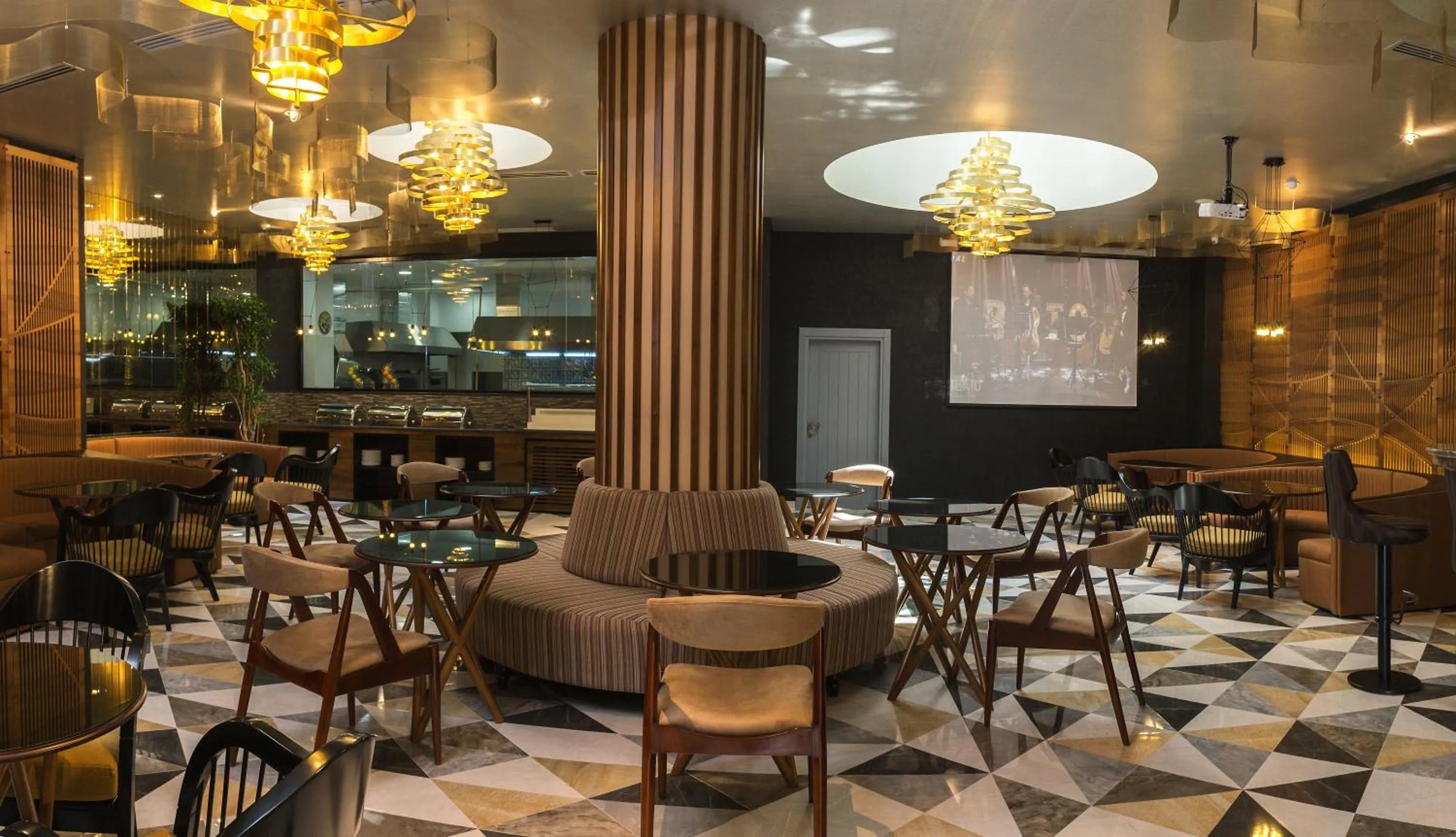 Restaurant/Places to Eat in Teatro Rooms Hotel