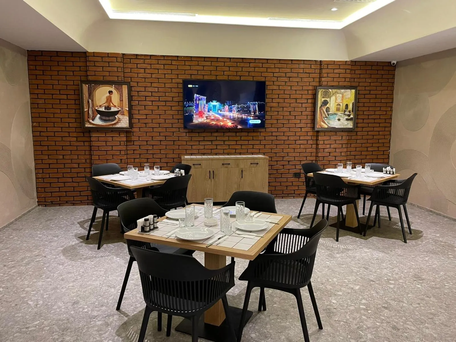 Restaurant/Places to Eat in Teatro Rooms Hotel