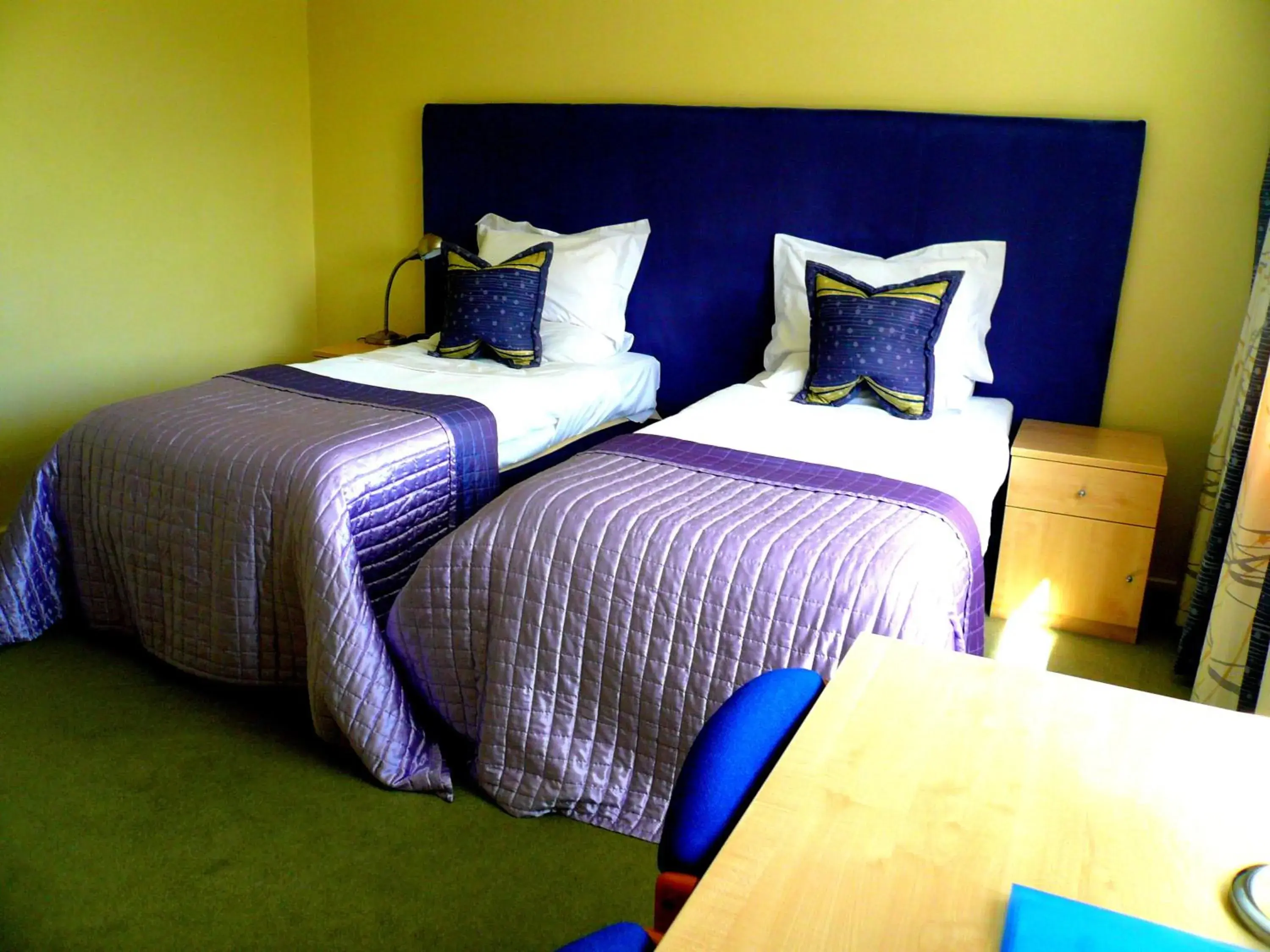 Twin Room in Malvern House Twin Room in Malvern House