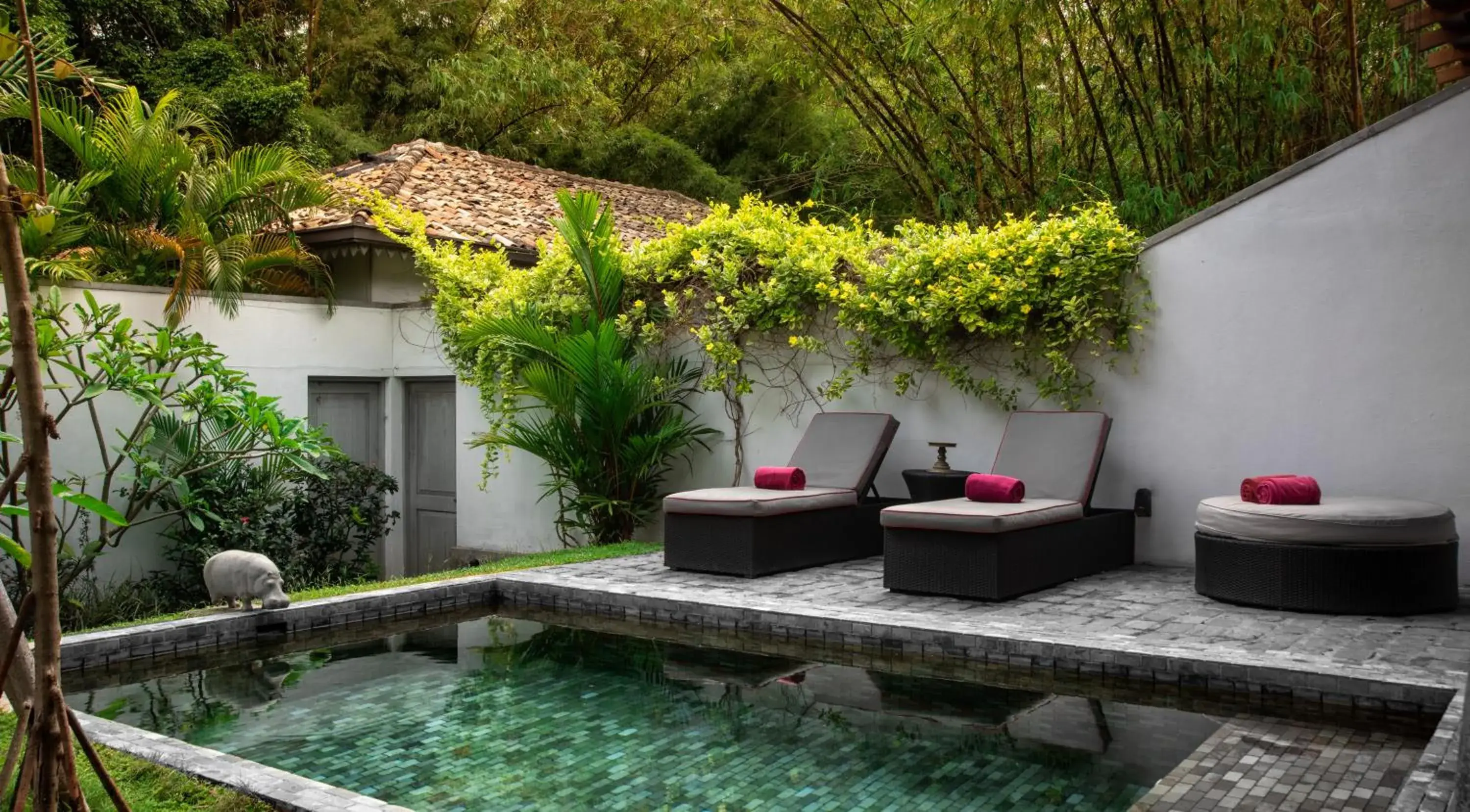 Swimming pool in Wallawwa Swimming pool in Wallawwa