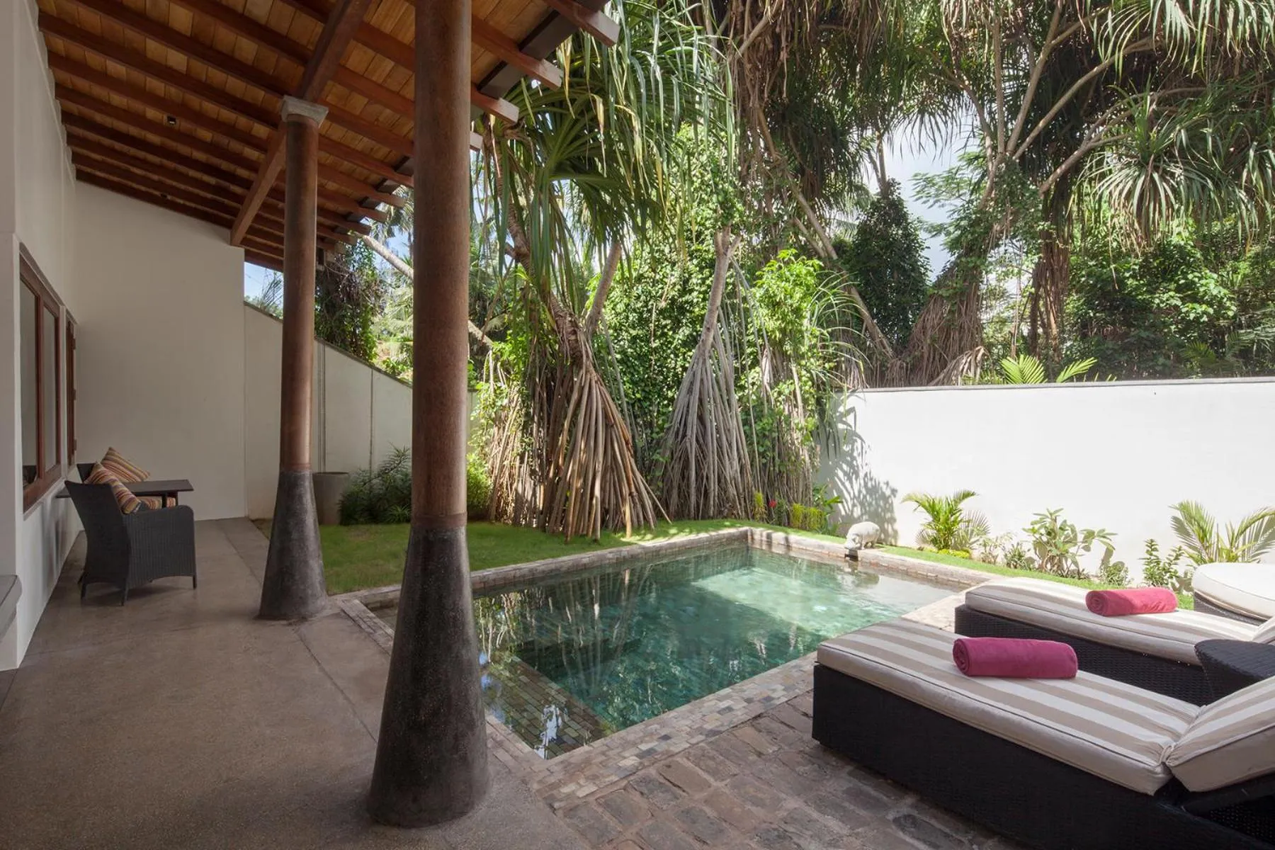 Swimming pool in Wallawwa