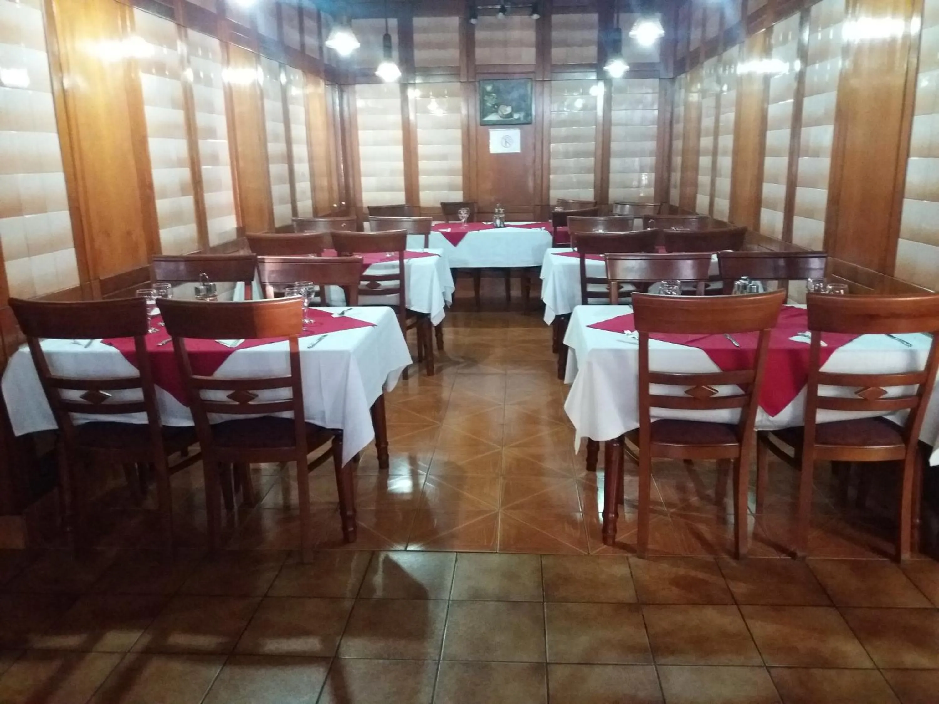 Restaurant/places to eat in Hotel Tantzi