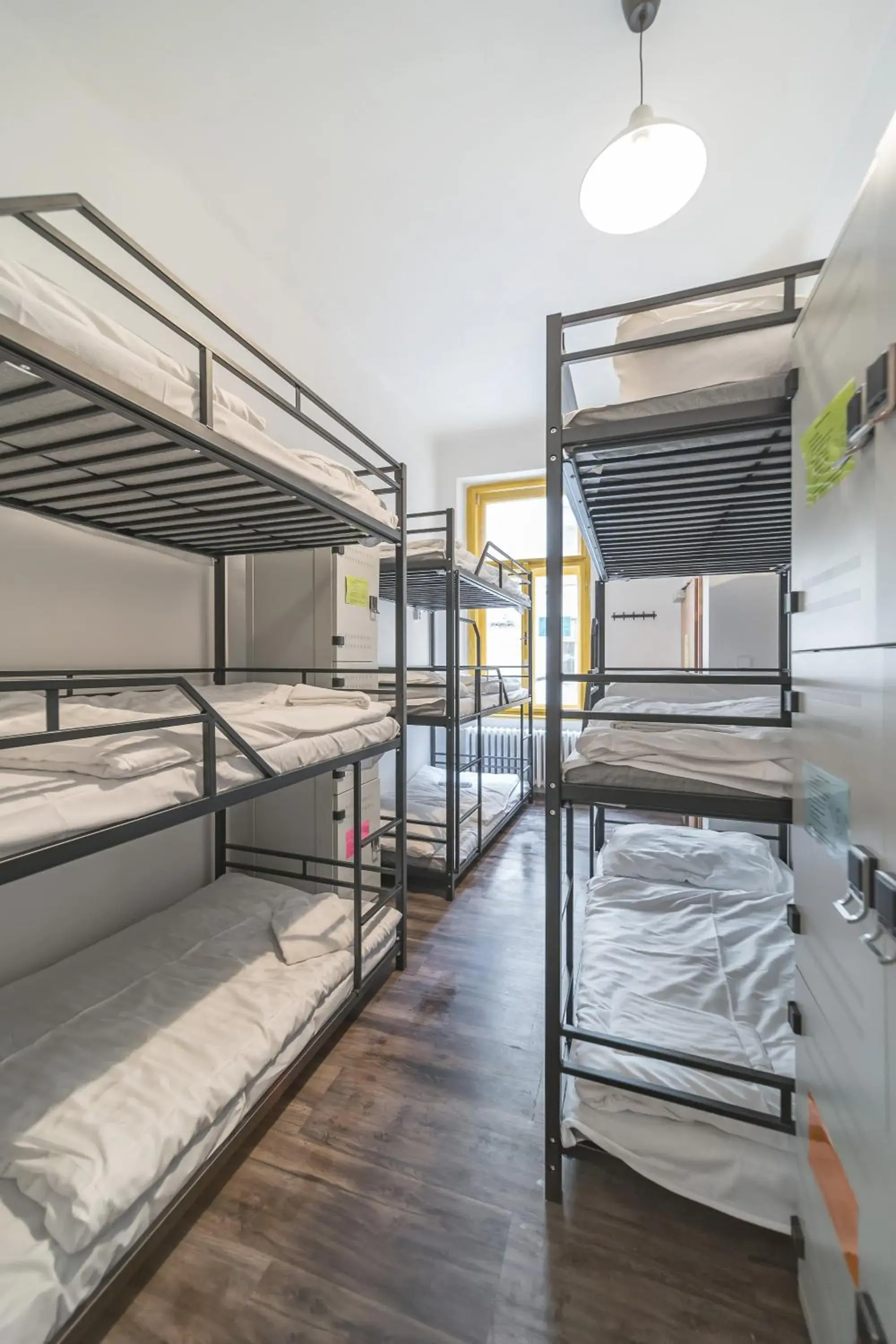 Bunk Bed in Hostel Orange