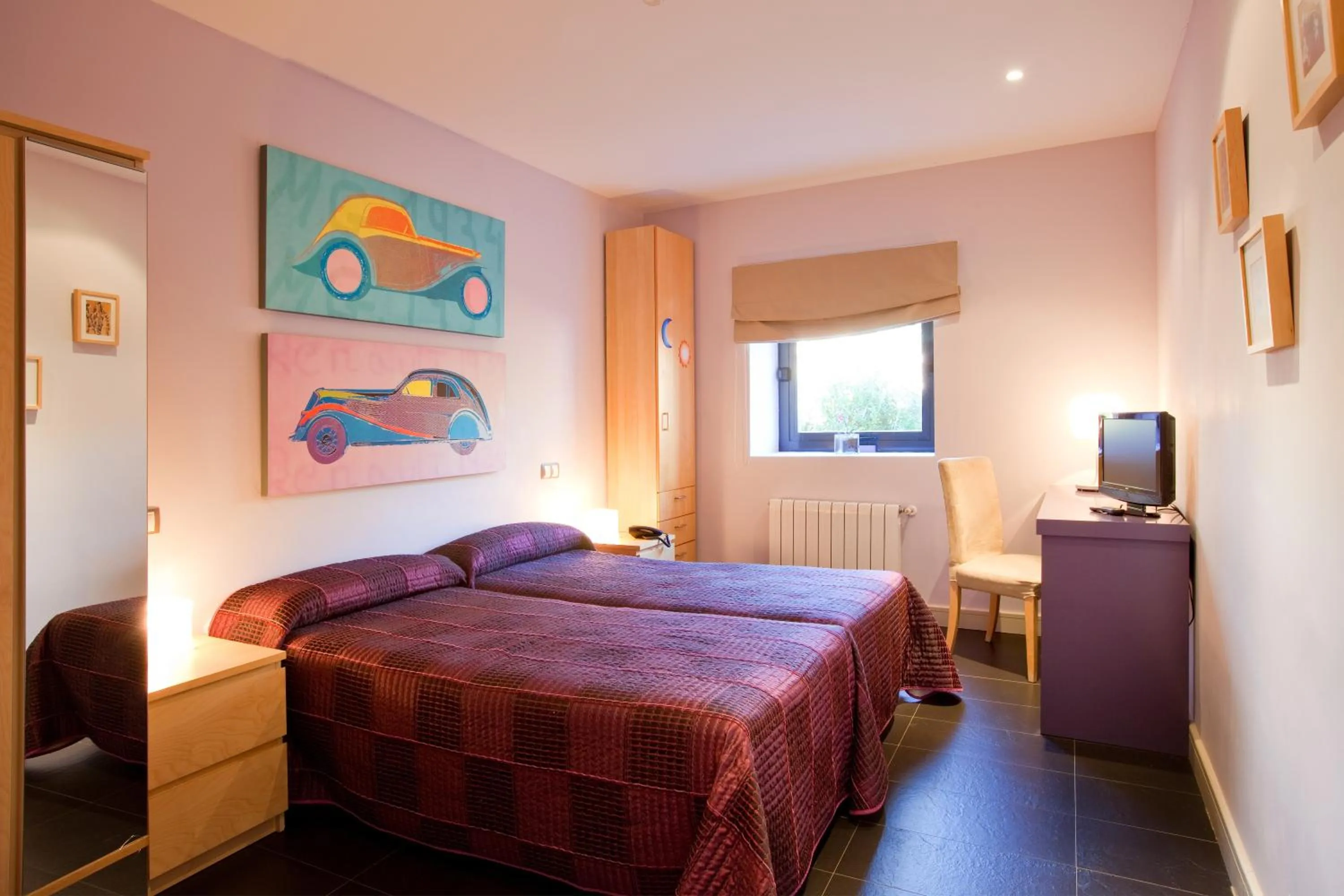 Photo of the whole room, Bed in Luces del Poniente