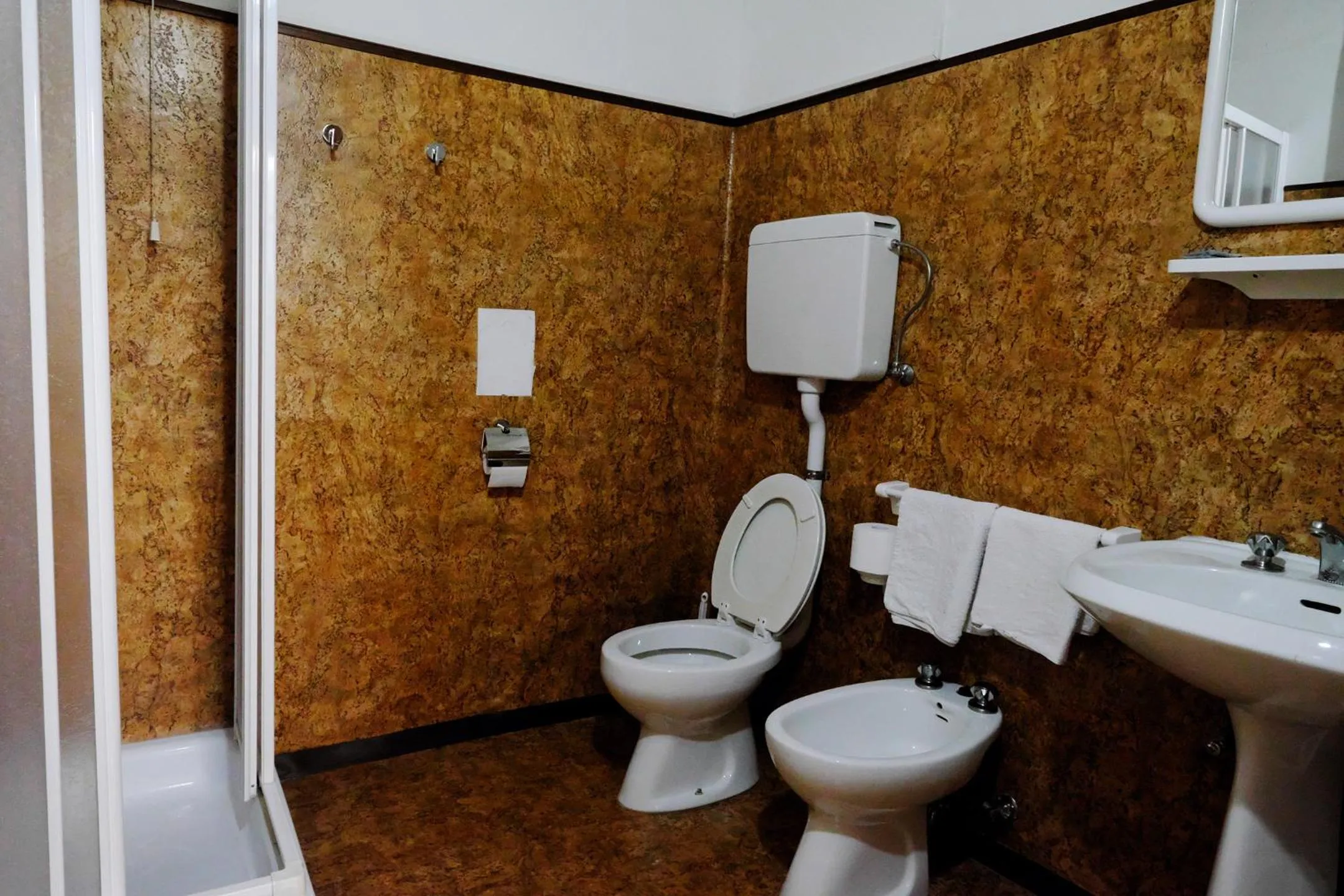 Bathroom in Albergo La Montanara